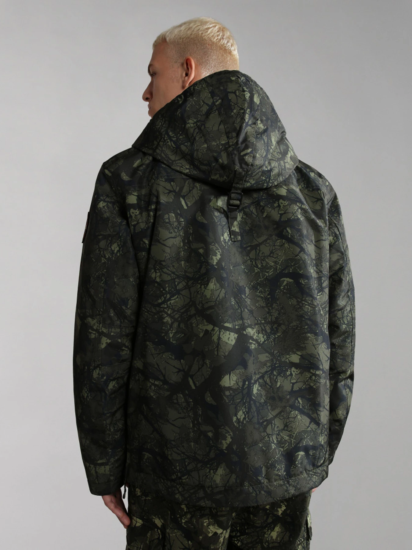 Куртки та дублянки Napapijri Rainforest Pocket PRT 2 модель NP0A4GMEFBN1 Куртки та дублянки Napapijri Rainforest Pocket PRT 2 модель NP0A4GMEFBN1 Фото