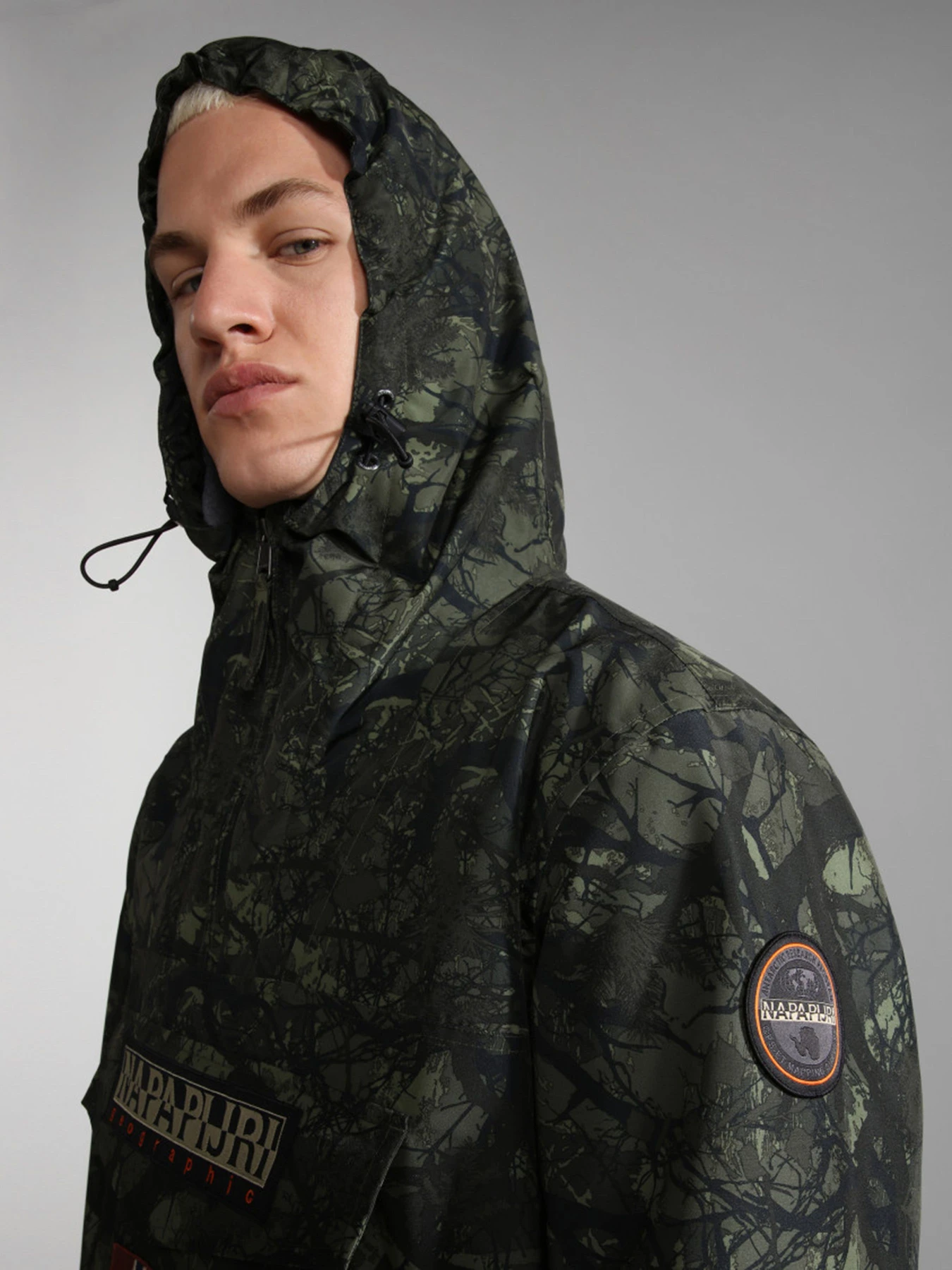 Куртки та дублянки Napapijri Rainforest Pocket PRT 2 модель NP0A4GMEFBN1 Куртки та дублянки Napapijri Rainforest Pocket PRT 2 модель NP0A4GMEFBN1 Фото