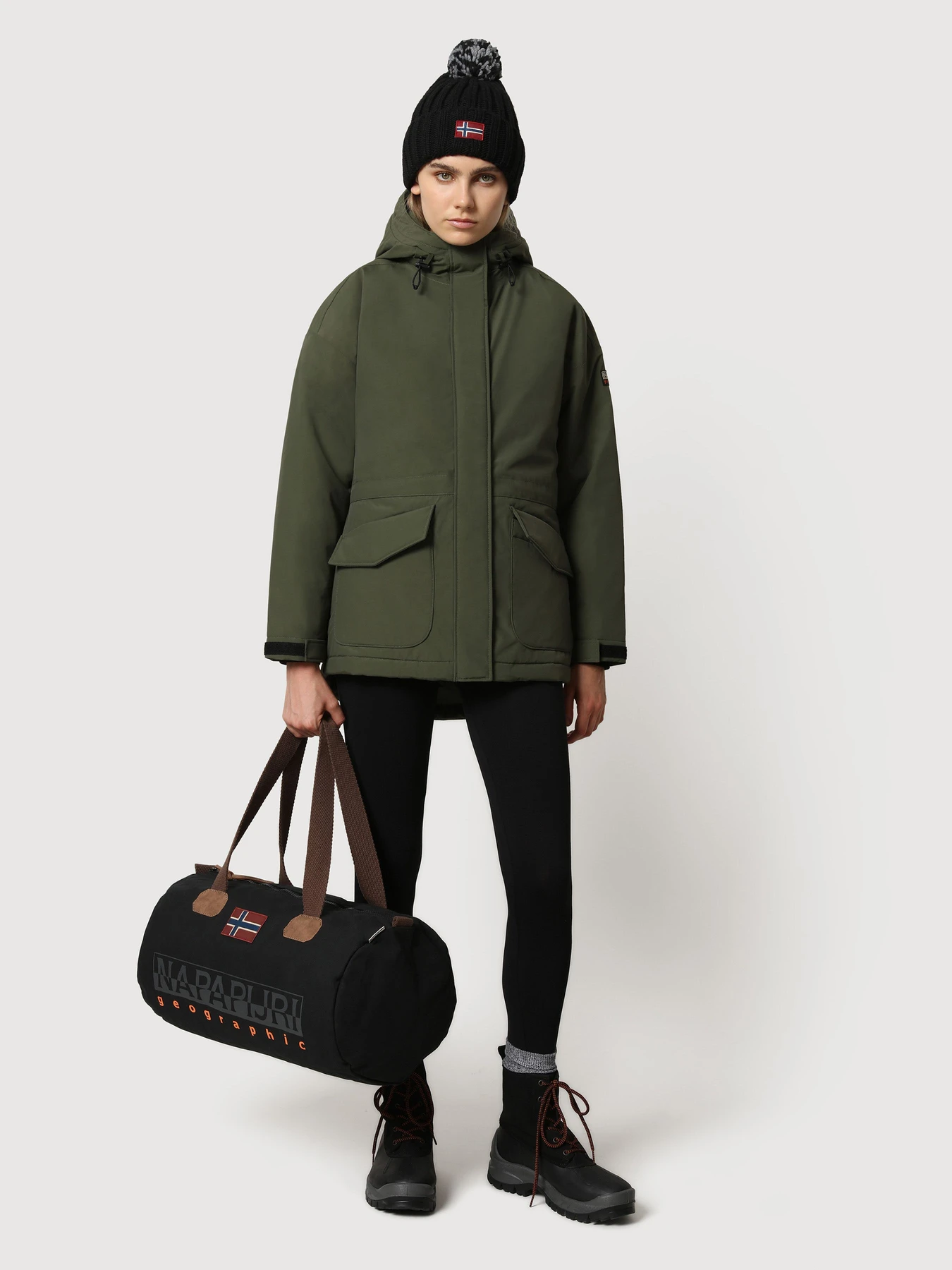 Дорожные сумки и чемоданы Napapijri Bering Small 2 модель NP0A4FST0412 Фото