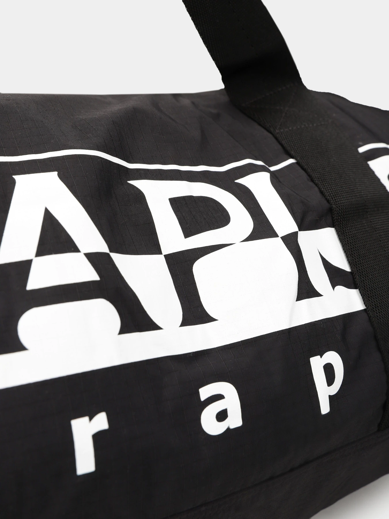 Дорожные сумки и чемоданы Napapijri Sports Logo модель NP0A4FYI0411 Дорожные сумки и чемоданы Napapijri Sports Logo модель NP0A4FYI0411 Фото