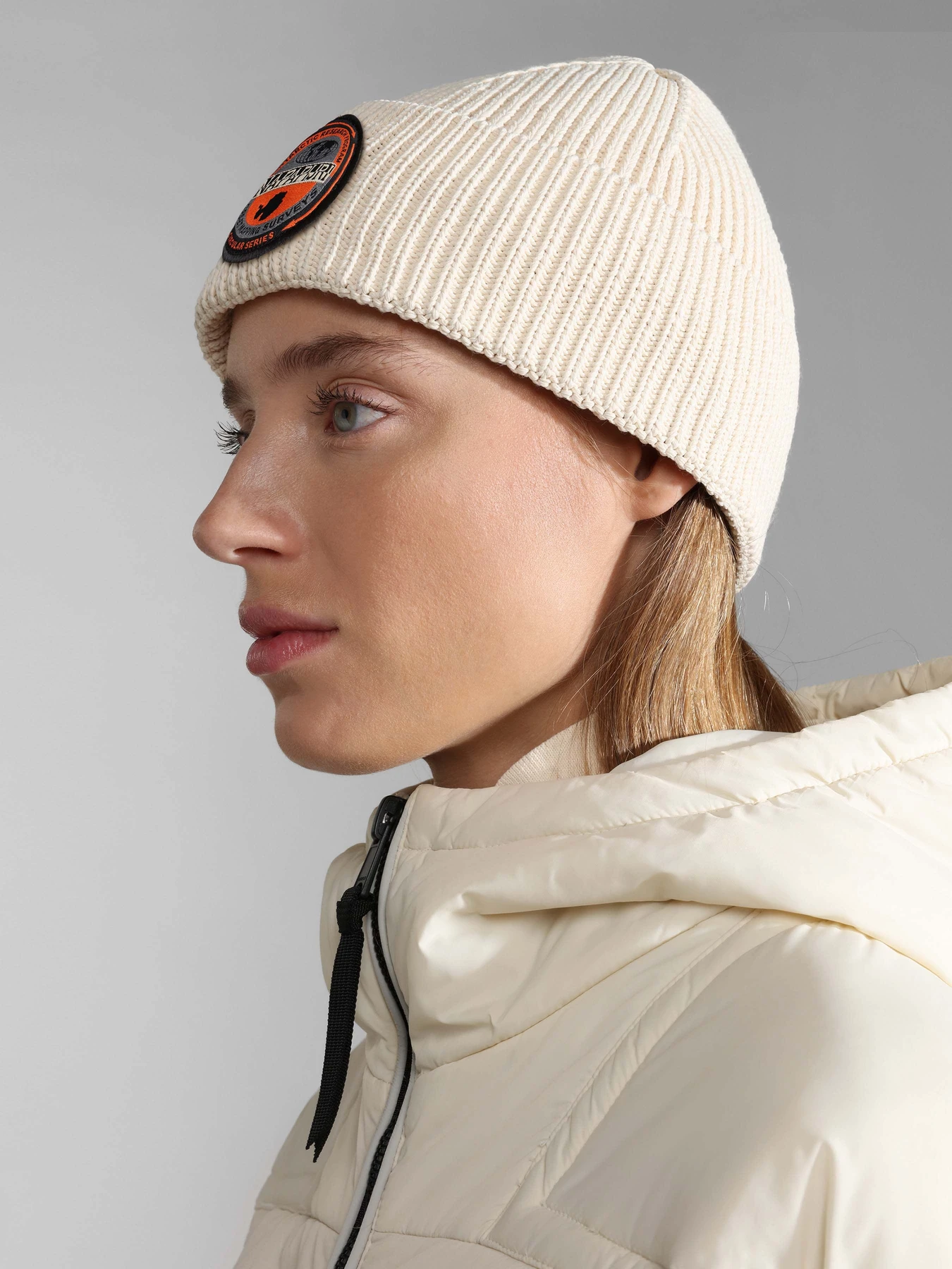 Шапки и кепки Napapijri Circular Beanie модель NP0A4H7XNS52 Шапки и кепки Napapijri Circular Beanie модель NP0A4H7XNS52 Фото