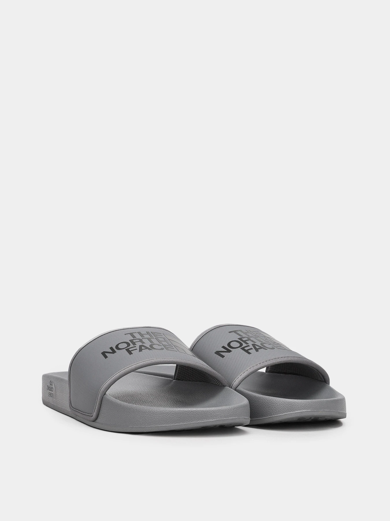 Шльопанці The North Face Base Camp Slide III модель NF0A4T2RQH41 Шльопанці The North Face Base Camp Slide III модель NF0A4T2RQH41 Фото