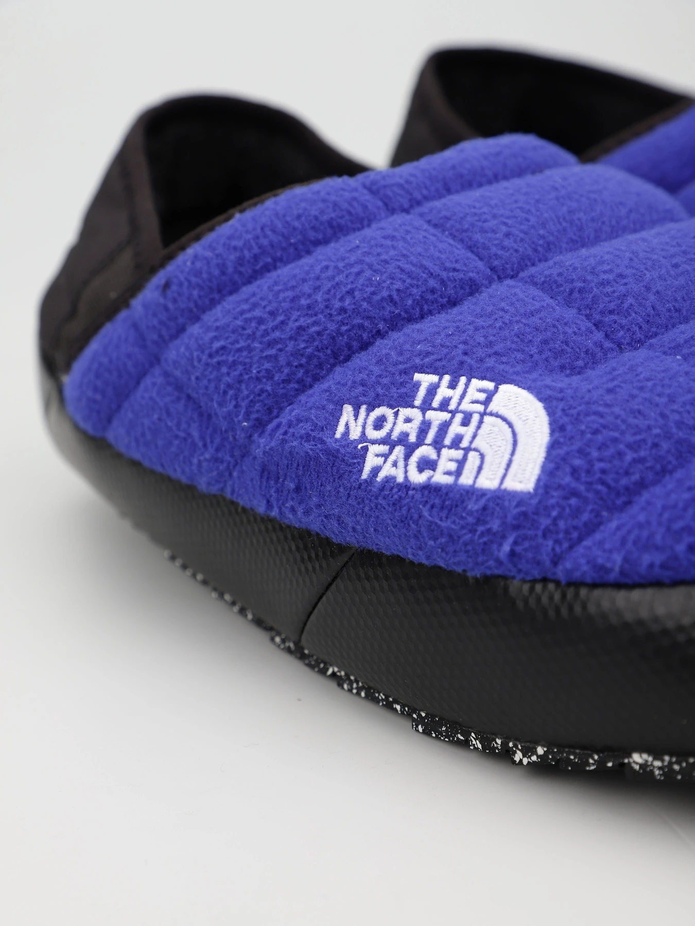 Слипоны и мокасины The North Face ThermoBall™ Traction V Denali модель NF0A7W4KZXC1 Фото