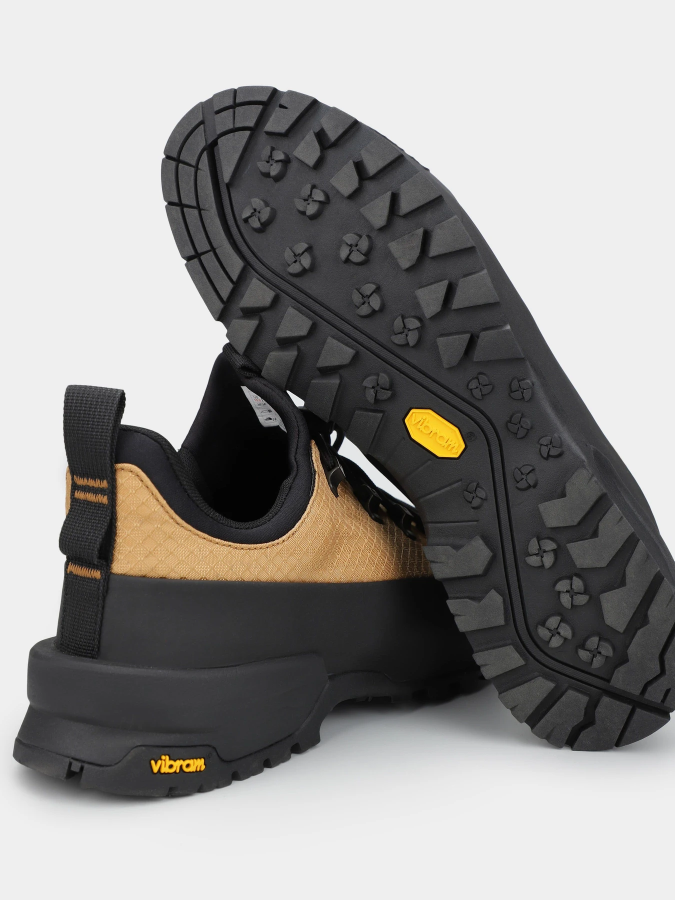 Кроссовки The North Face Glenclyffe Low модель NF0A817BKOM1 Кроссовки The North Face Glenclyffe Low модель NF0A817BKOM1 Фото