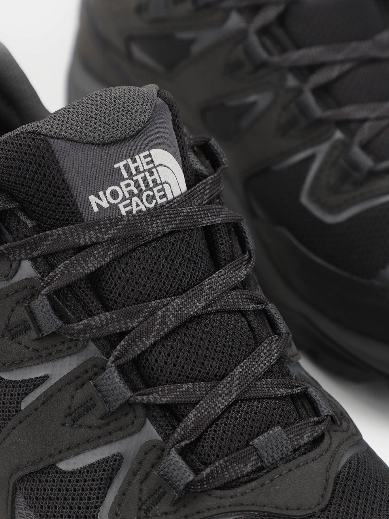 Кросівки The North Face Hedgehog 3 Waterproof модель NF0A818QKT01 Кросівки The North Face Hedgehog 3 Waterproof модель NF0A818QKT01 Фото