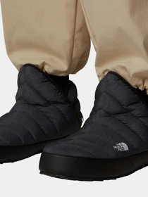 Ботинки и сапоги The North Face Thermoball™ Traction модель NF0A3MKH4111 Фото