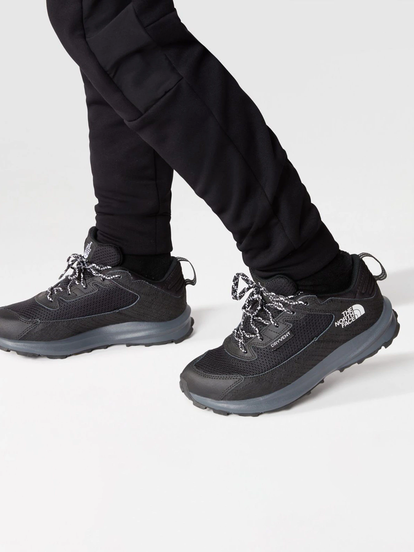 Кросівки The North Face Fastpack Hiker Waterproof модель NF0A5LXGKX71 Кросівки The North Face Fastpack Hiker Waterproof модель NF0A5LXGKX71 Фото