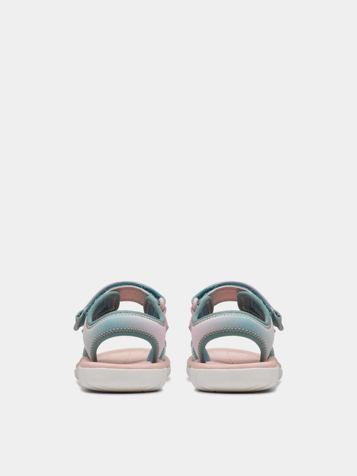 Сандалії Clarks Surfing Tide Kid модель 26176695 Сандалії Clarks Surfing Tide Kid модель 26176695 Фото