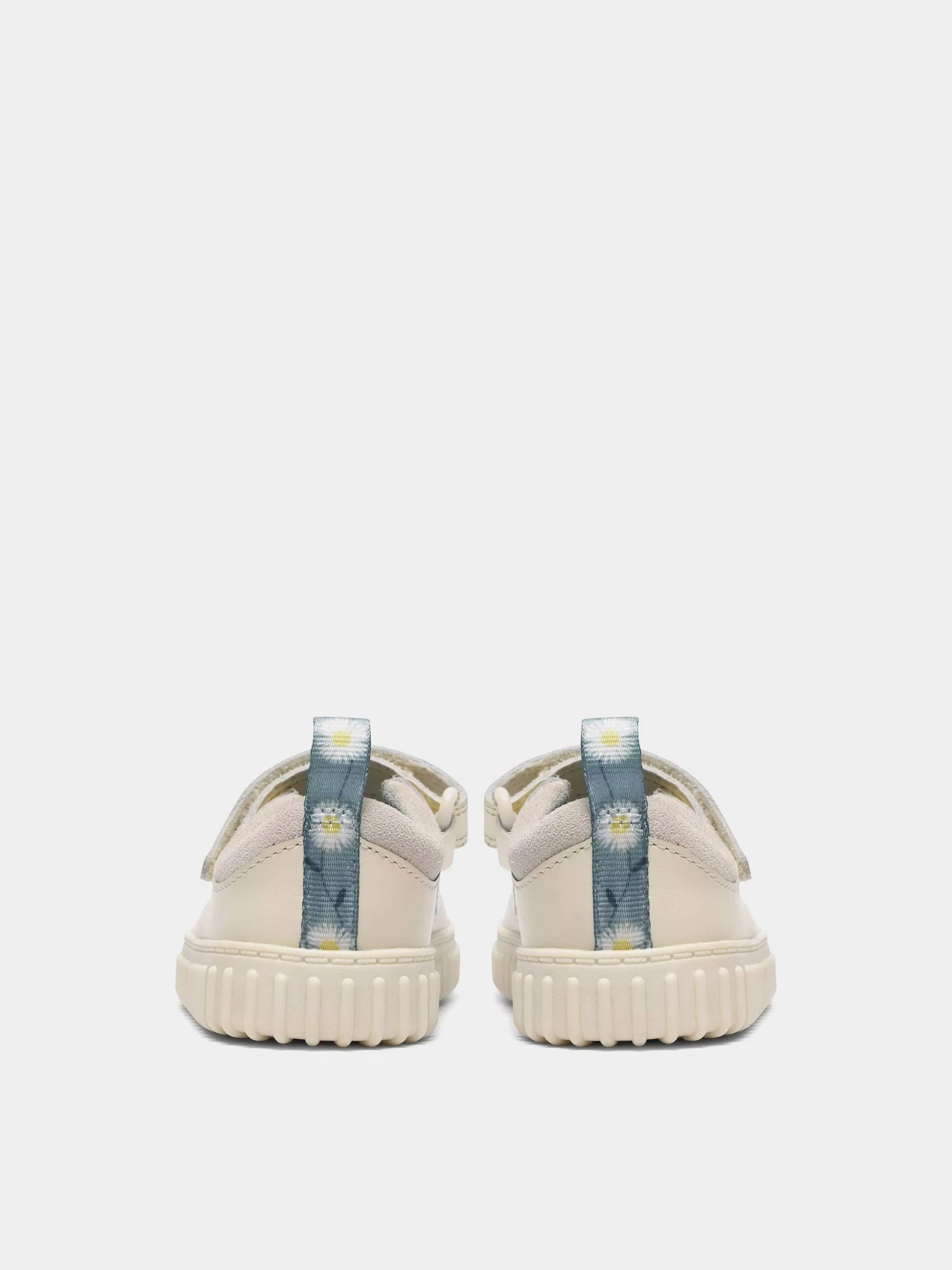 Туфли и лоферы Clarks COVE FLOWER T. модель 26186363 Туфли и лоферы Clarks COVE FLOWER T. модель 26186363 Фото