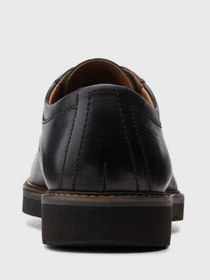 Туфлі та лофери Clarks Bayhill Plain модель 26153177 Фото
