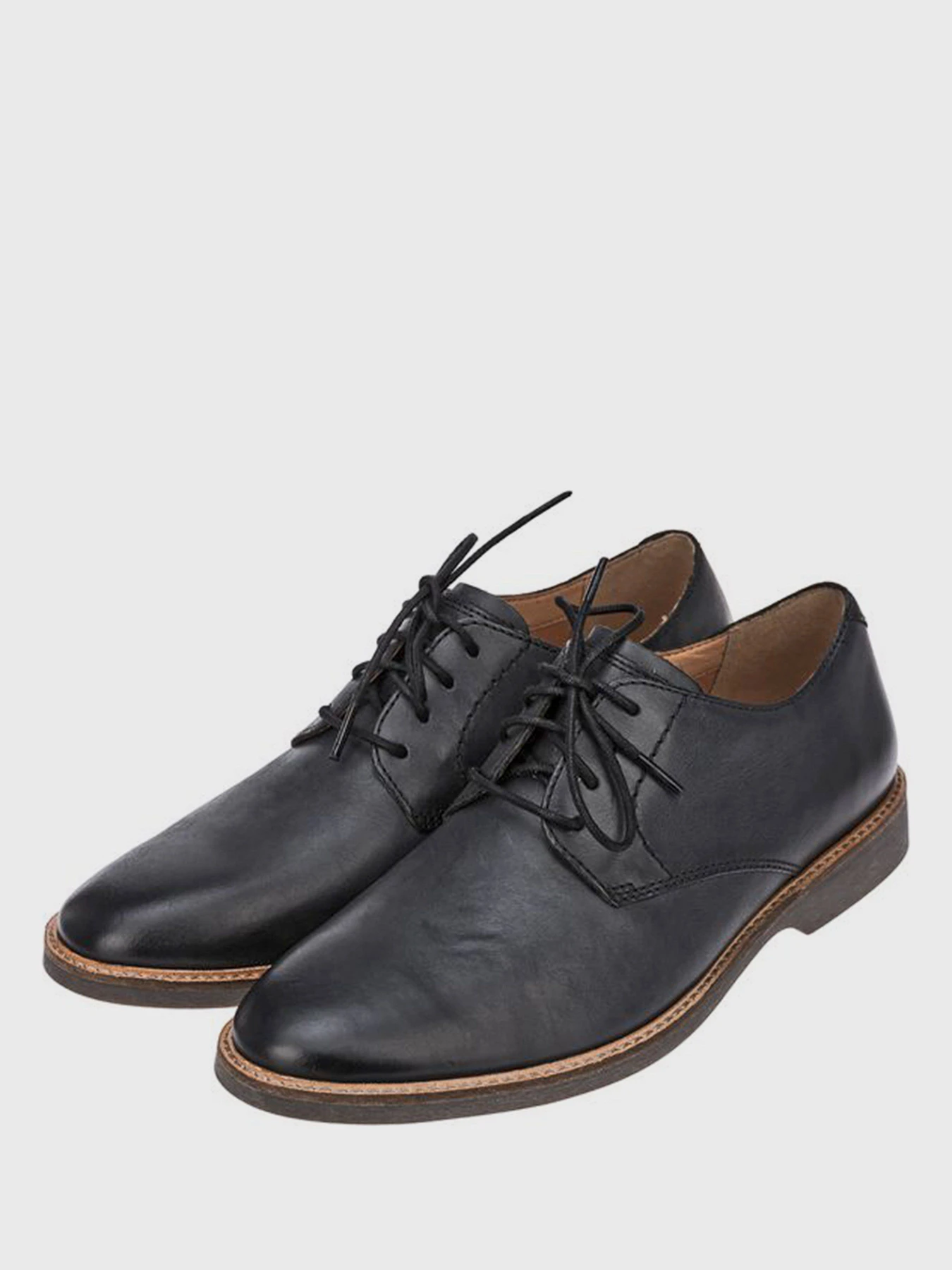Туфли и лоферы Clarks Atticus Lace модель 26136155 Туфли и лоферы Clarks Atticus Lace модель 26136155 Фото