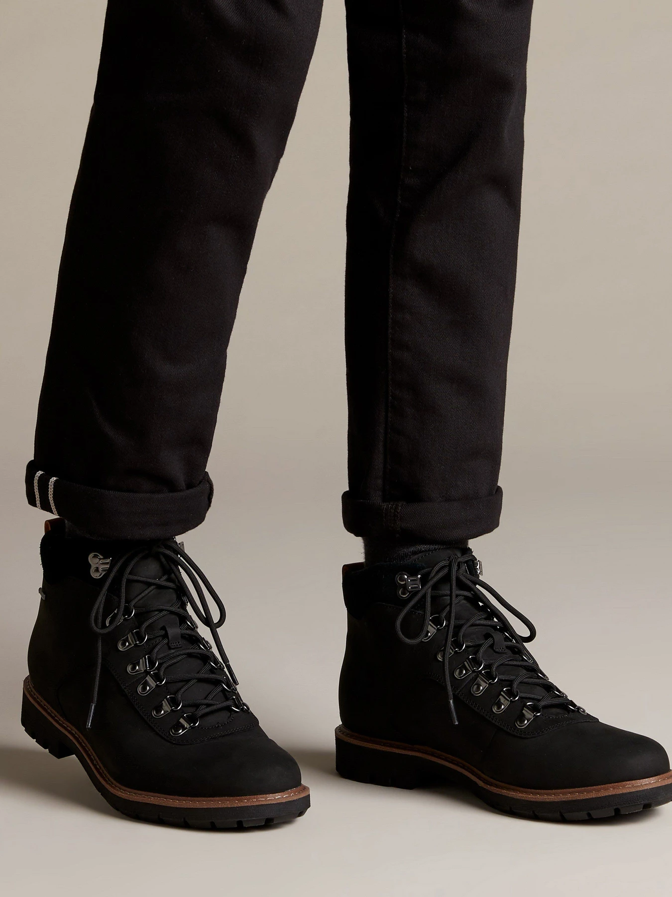Ботинки и сапоги Clarks BatcombeAlpGTX модель 26144797 Ботинки и сапоги Clarks BatcombeAlpGTX модель 26144797 Фото