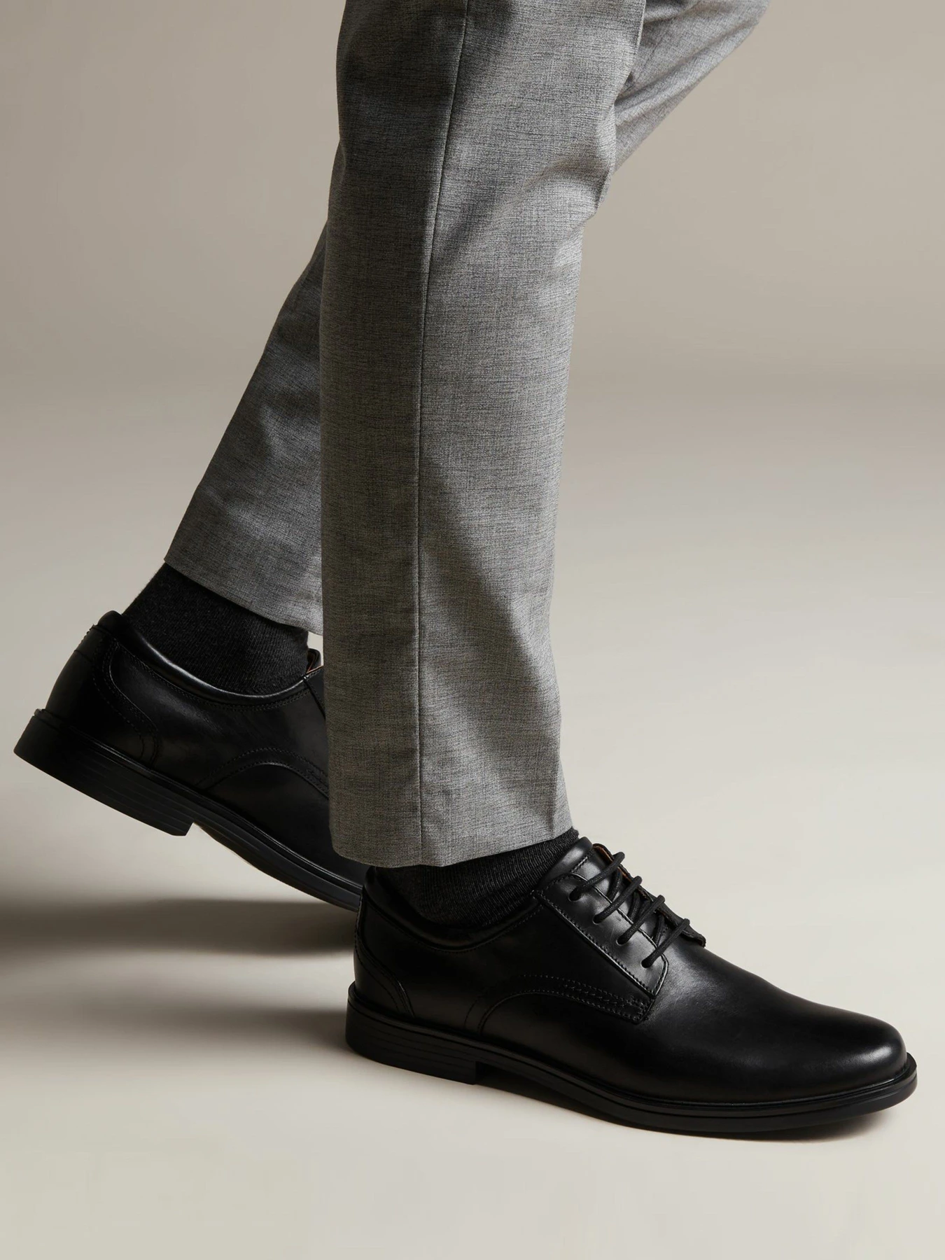 Туфли и лоферы Clarks Un Aldric Lace модель 26132677 Туфли и лоферы Clarks Un Aldric Lace модель 26132677 Фото