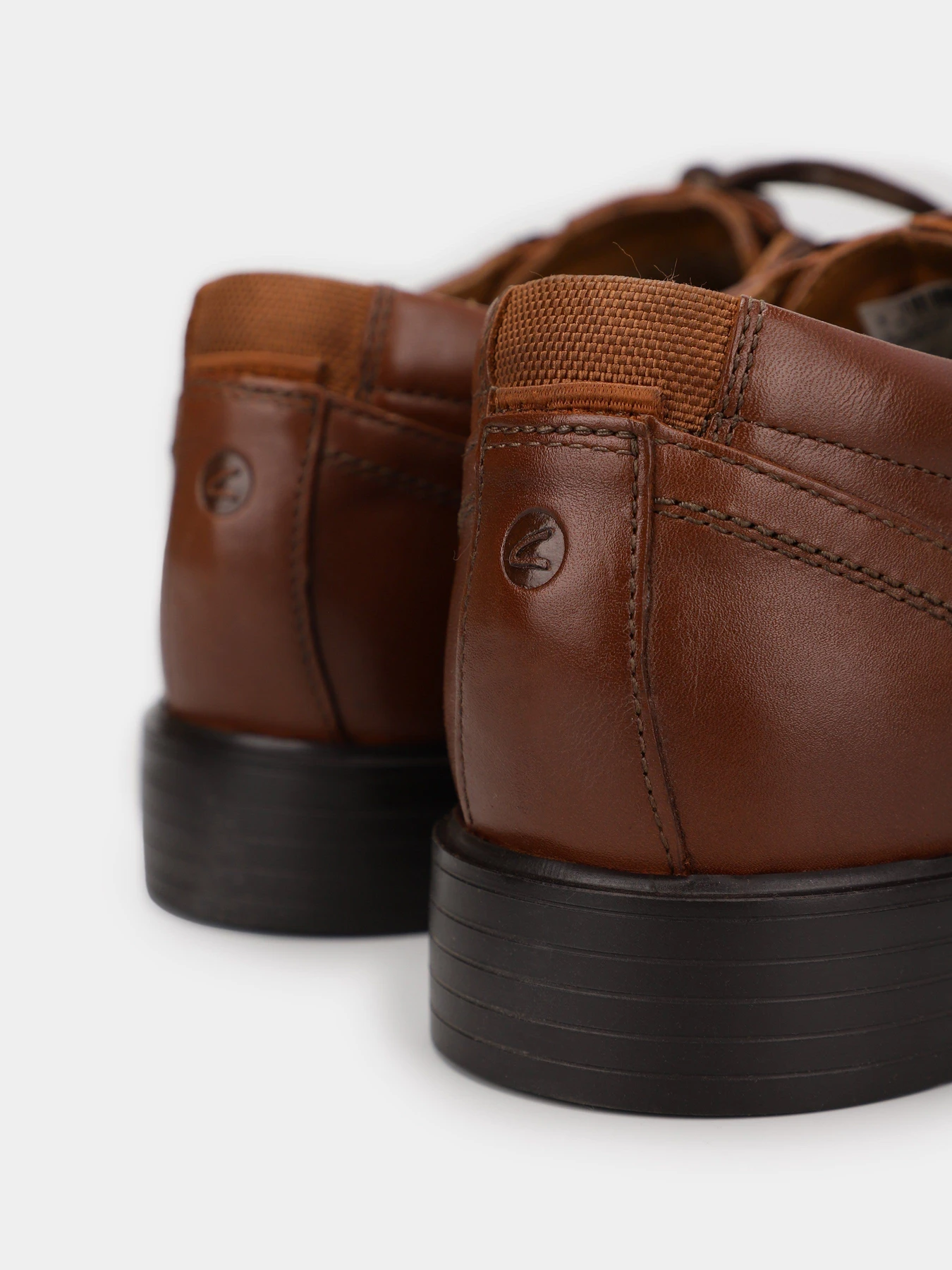 Туфли и лоферы Clarks Clarkslite Cap Toe модель 26167933 Туфли и лоферы Clarks Clarkslite Cap Toe модель 26167933 Фото