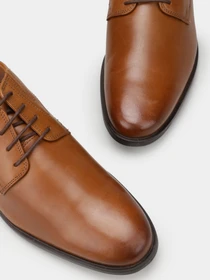 Туфли и лоферы Clarks Whiddon Plain Toe модель 26152919 Фото