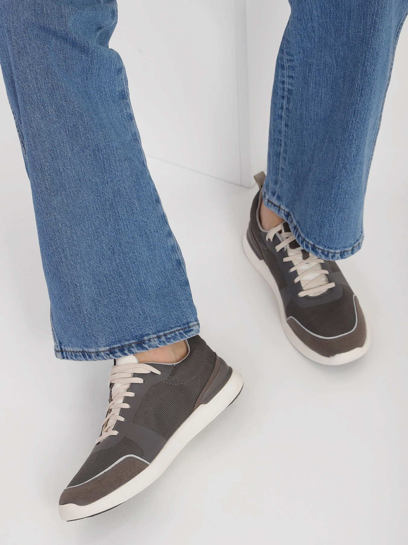 Кроссовки Clarks LT Lace Knit Casuals модель 26168769 Фото