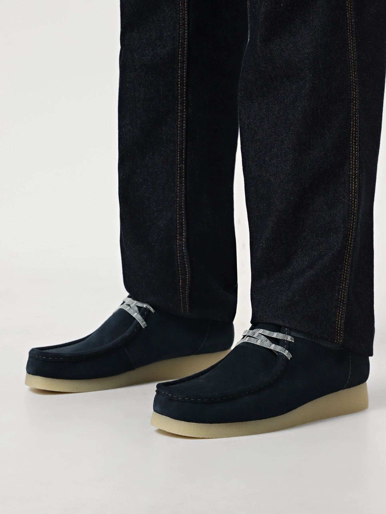 Ботинки и сапоги Clarks Wallabee Evo модель 26180127 Фото