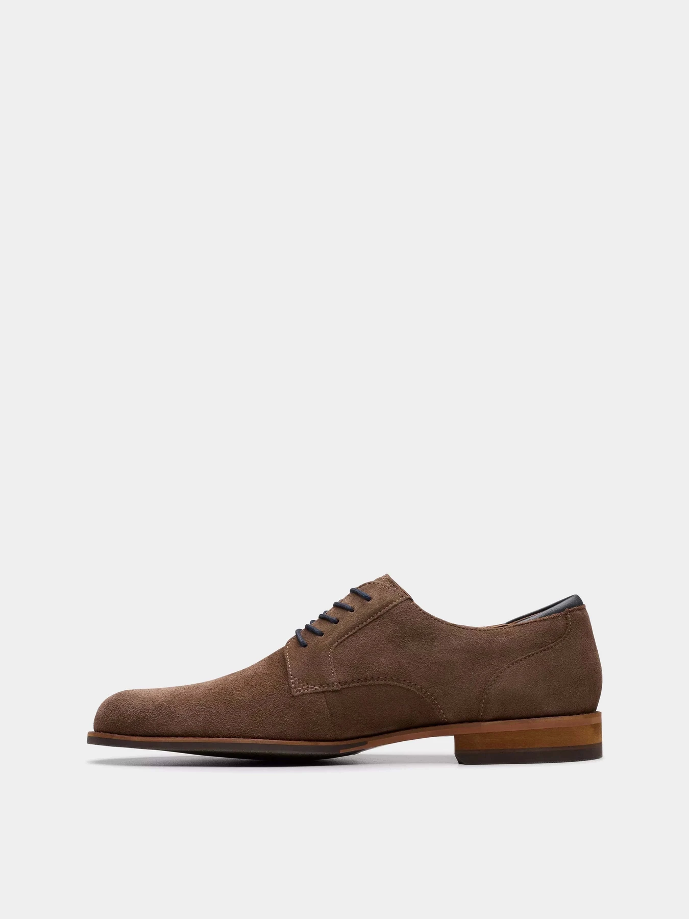Туфли и лоферы Clarks Craft Arlo Lace модель 26181334 Туфли и лоферы Clarks Craft Arlo Lace модель 26181334 Фото