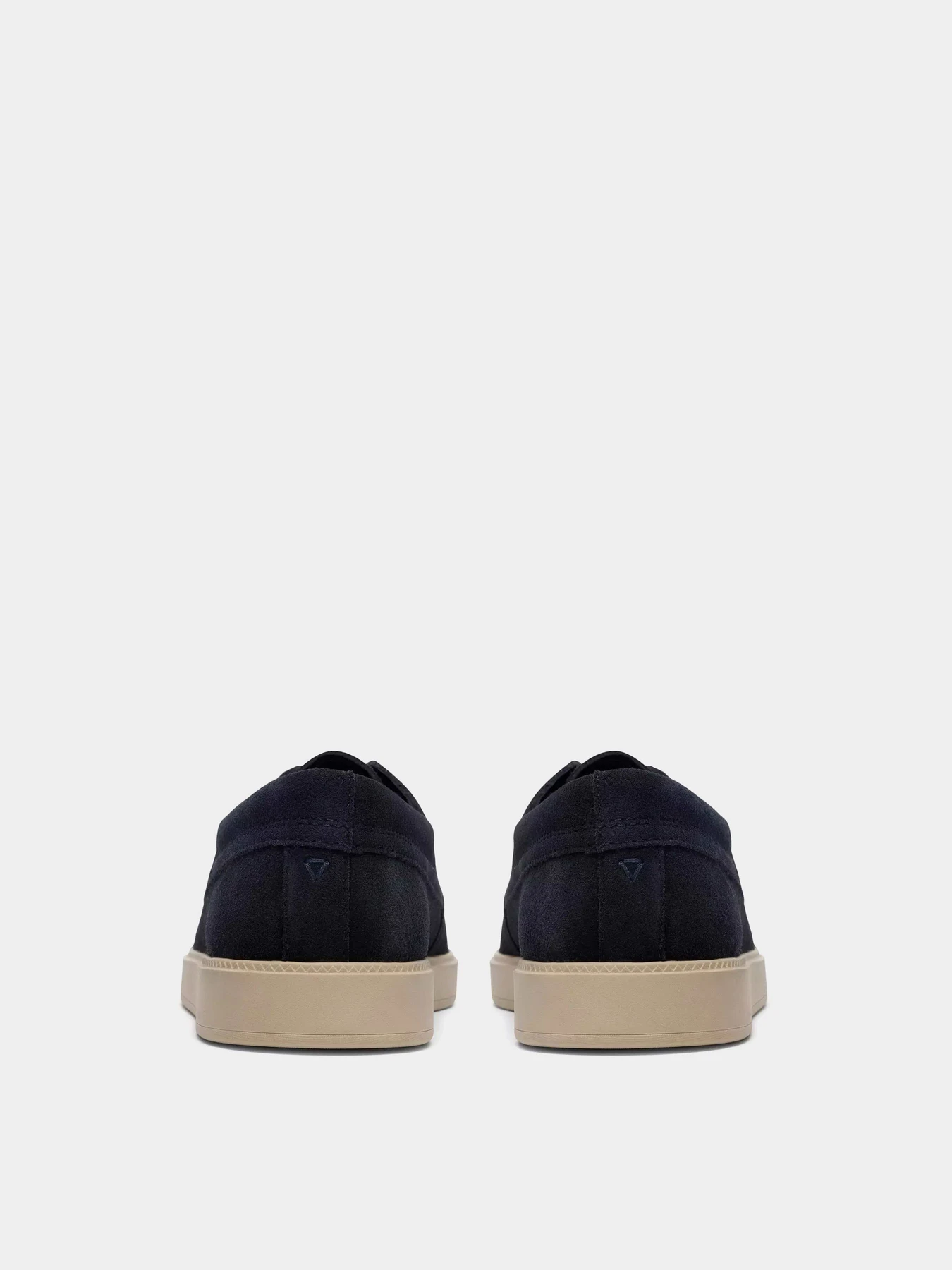 Слипоны и мокасины Clarks LOCKFORD BOAT модель 26186188 Слипоны и мокасины Clarks LOCKFORD BOAT модель 26186188 Фото