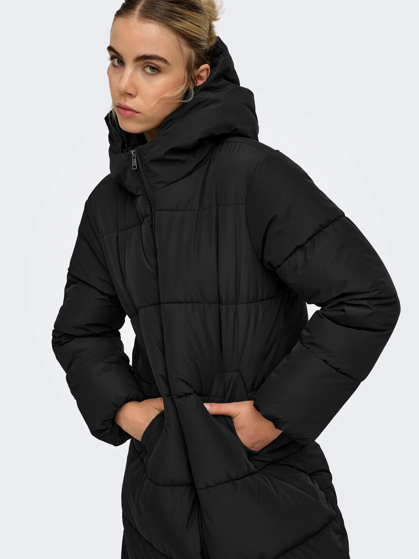 Куртки та дублянки Only JUTA PUFFER COAT модель 15381993_Black Фото