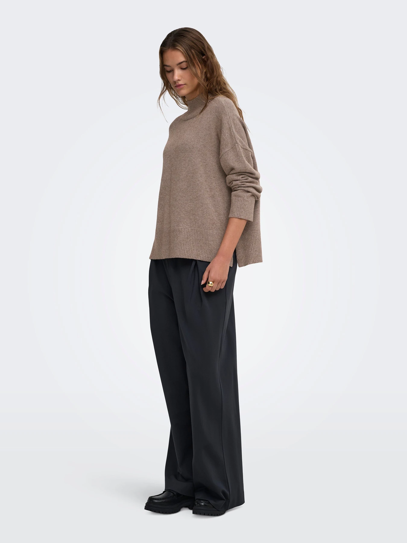 Светри та кардигани Only MARY LS HIGH NECK SLIT KNT модель 15379251_Shaved Chocolate Melange Фото