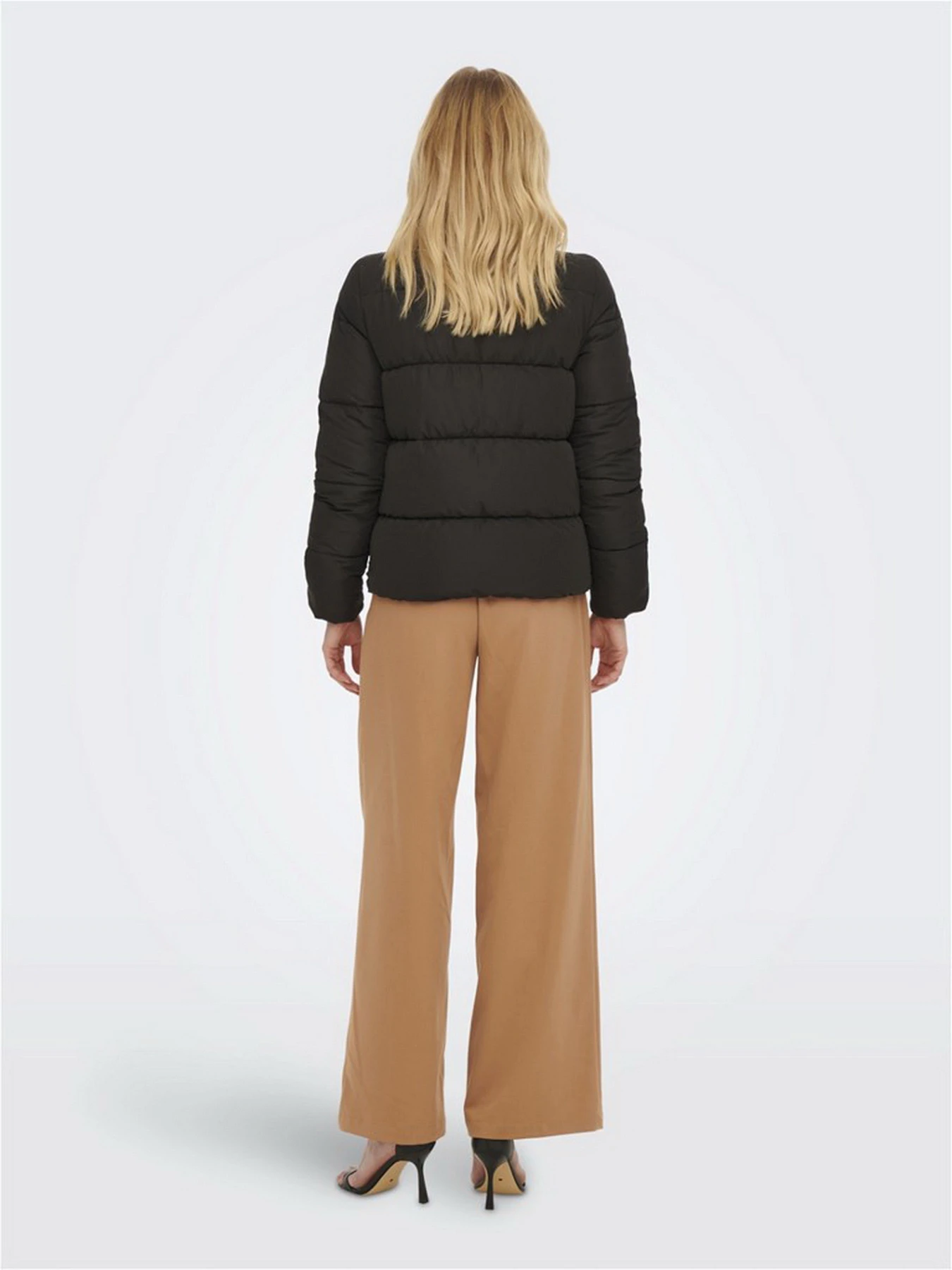 Куртки та дублянки Only модель 15196546_Black Куртки та дублянки Only модель 15196546_Black Фото