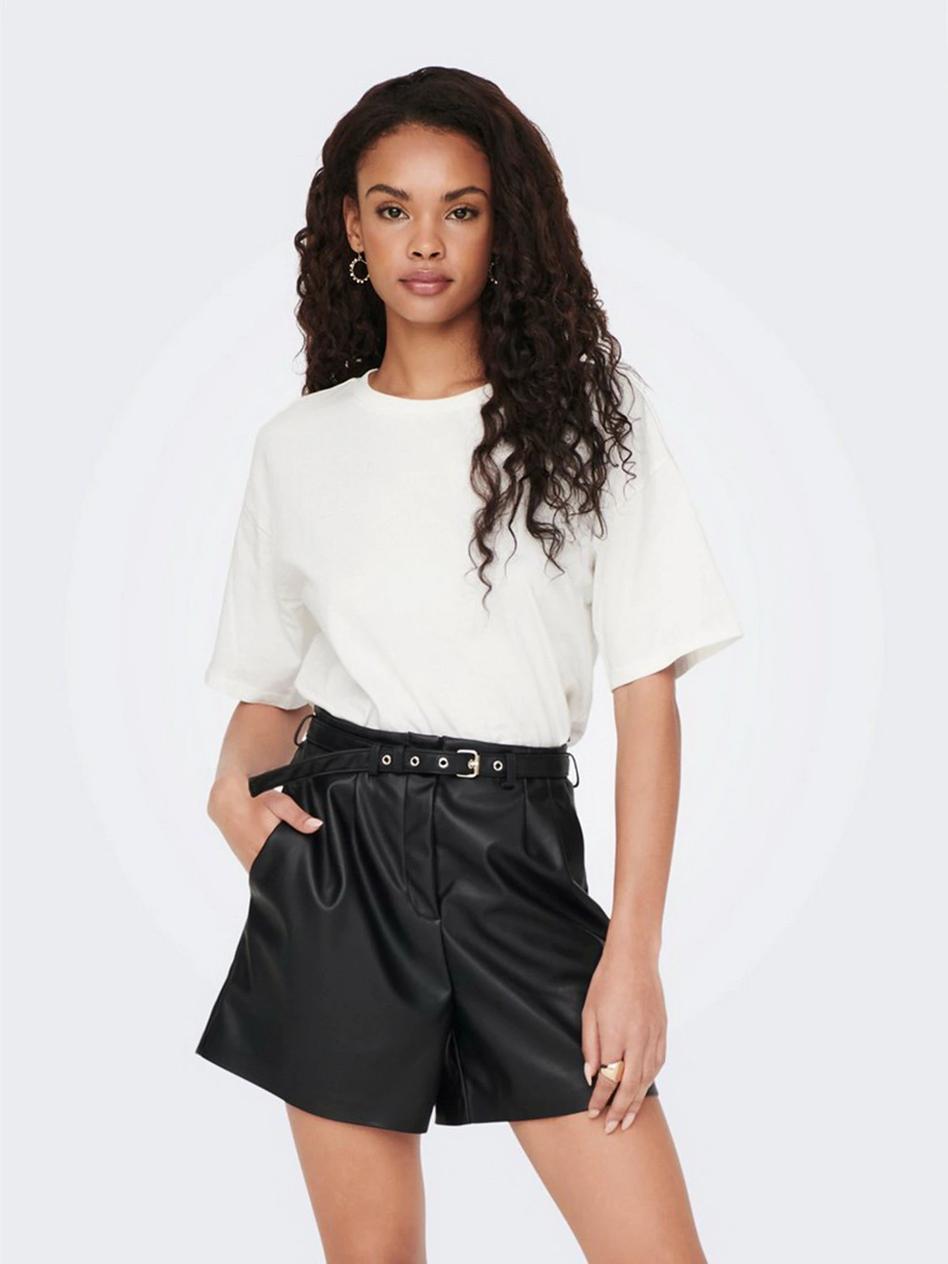Шорты Only HEIDI FAUX LEATHER SHORTS модель 15275421_Black Фото