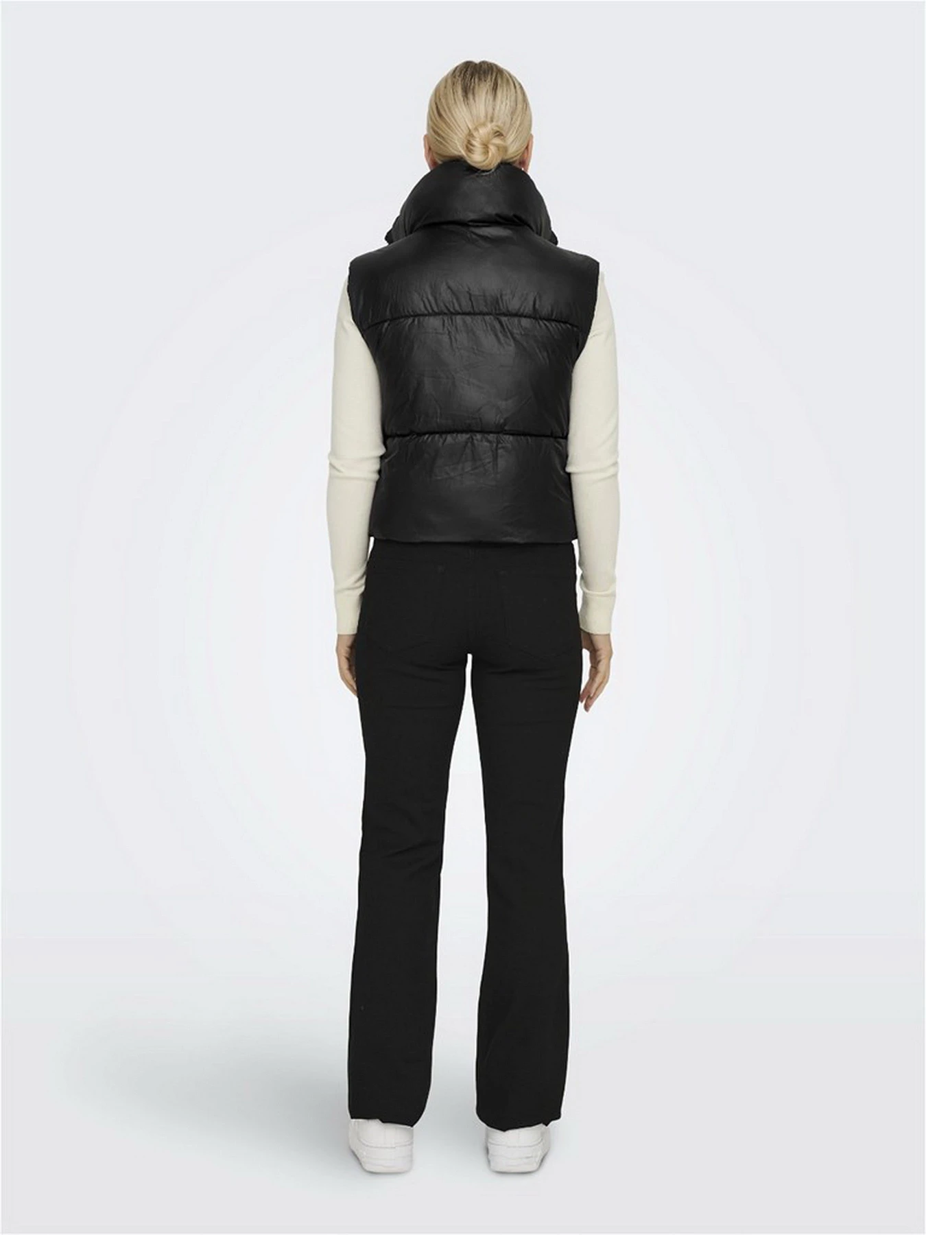 Куртки та дублянки Only модель 15245572_Black Куртки та дублянки Only модель 15245572_Black Фото
