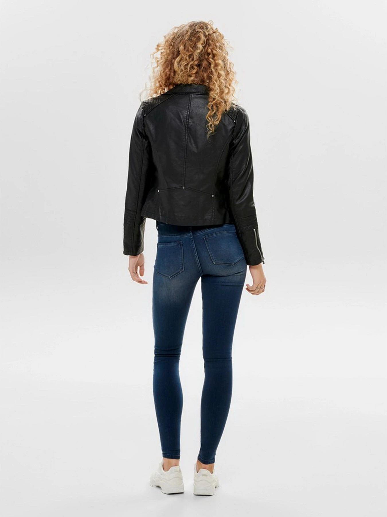 Куртки и дубленки Only модель 15153079_Black Куртки и дубленки Only модель 15153079_Black Фото