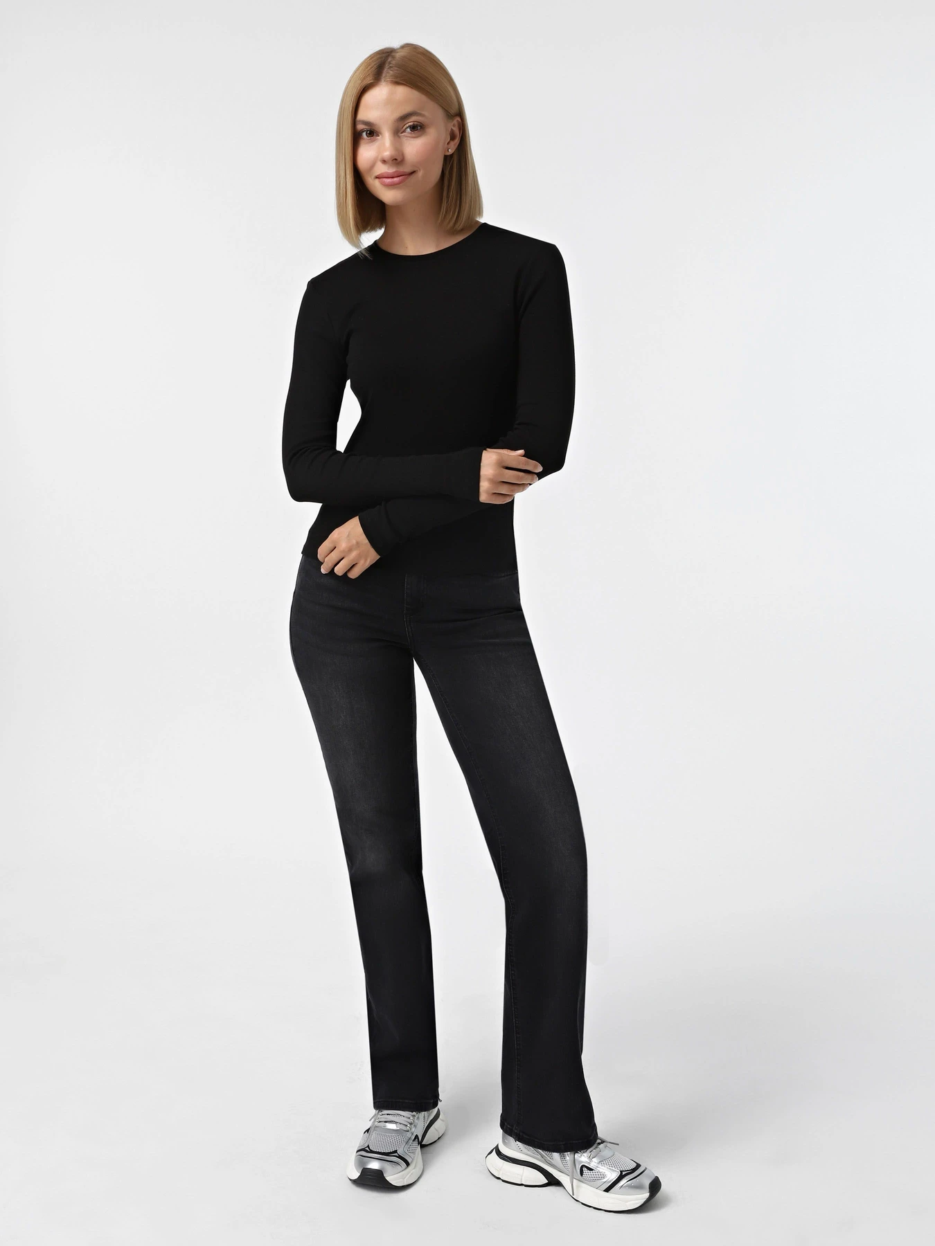 Худи и свитшоты Only RILEY O-NECK L/S TOP модель 15323159_Black Худи и свитшоты Only RILEY O-NECK L/S TOP модель 15323159_Black Фото