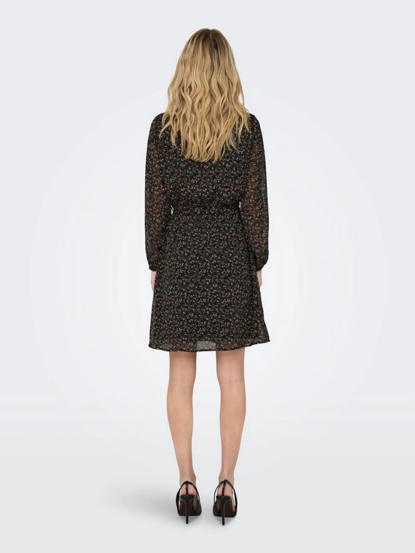 Сукні Only модель 15236376_Black EDIT DITSY Сукні Only модель 15236376_Black EDIT DITSY Фото
