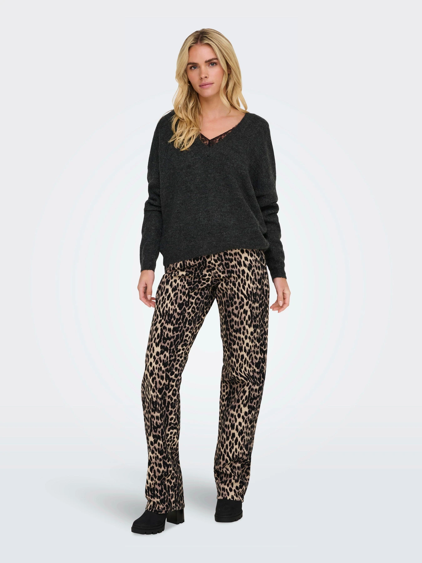 Свитры и кардиганы Only модель 15329229_Dark Grey Melange Black la Свитры и кардиганы Only модель 15329229_Dark Grey Melange Black la Фото