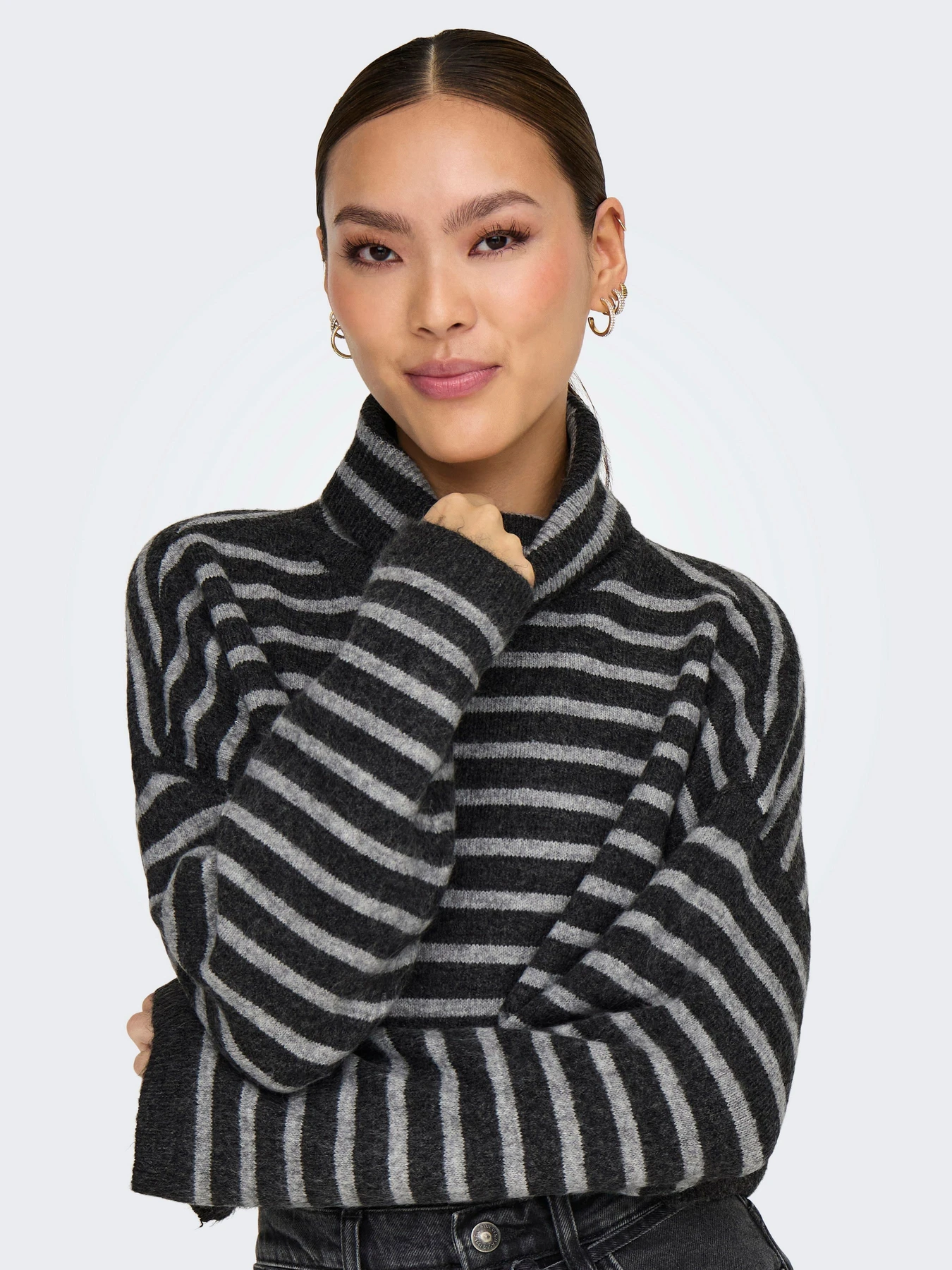Свитры и кардиганы Only модель 15329228_Dark Grey Melange LGM Свитры и кардиганы Only модель 15329228_Dark Grey Melange LGM Фото