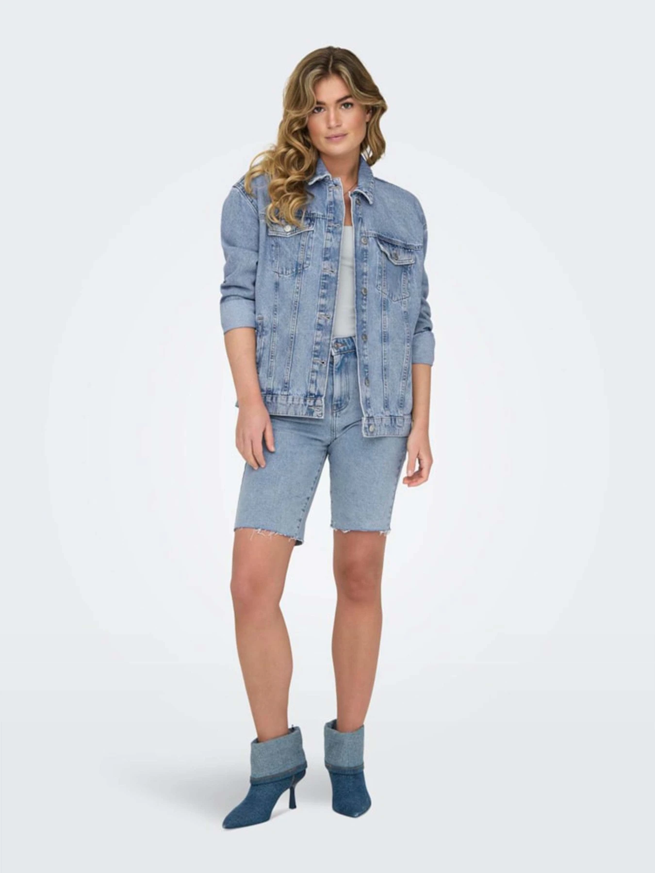 Куртки та дублянки Only модель 15290378_Light Blue Denim Куртки та дублянки Only модель 15290378_Light Blue Denim Фото