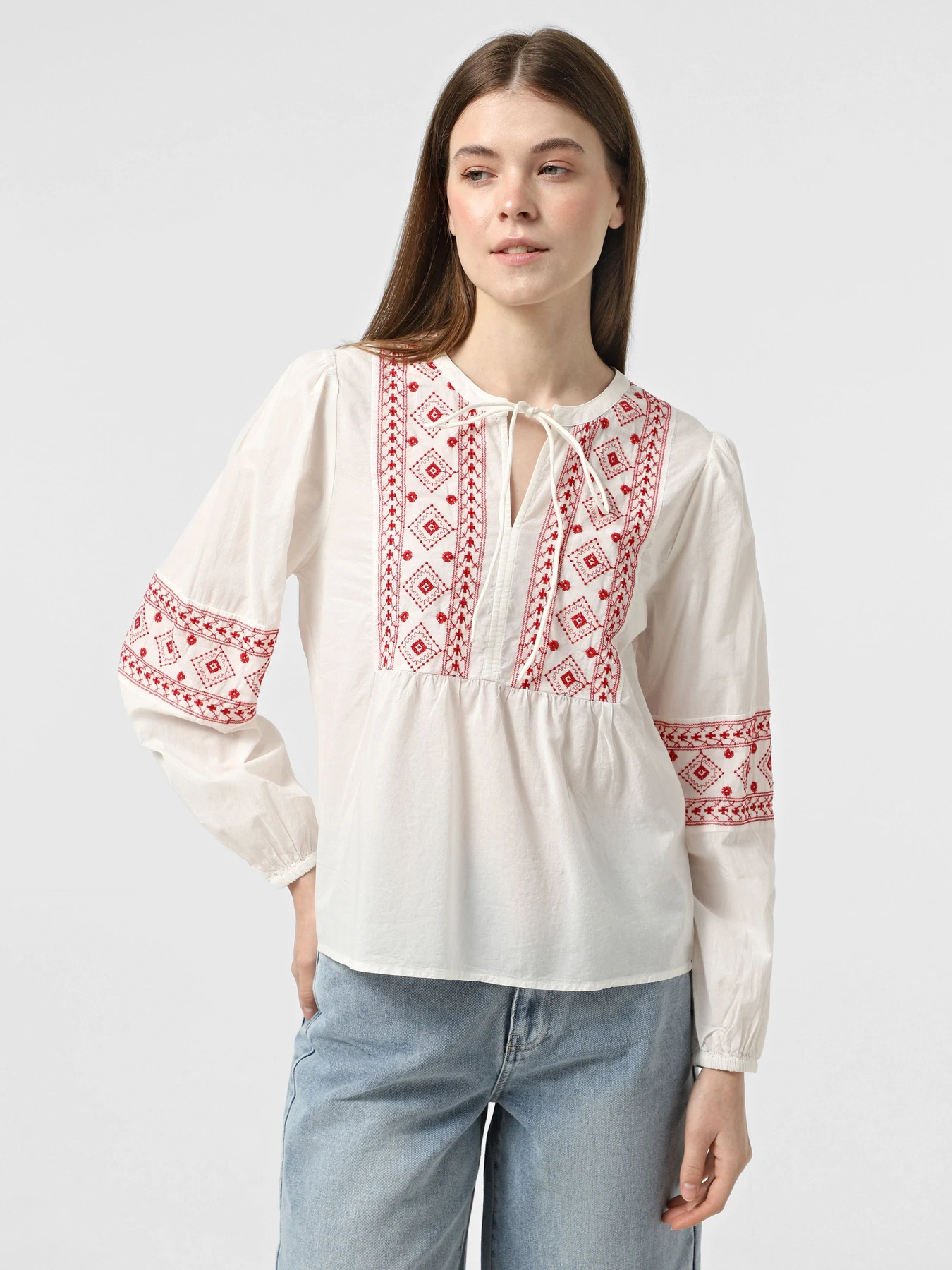 Вишиванки JDY модель 15345478_Cloud Dancer SKI PATROL EM Вишиванки JDY модель 15345478_Cloud Dancer SKI PATROL EM Фото
