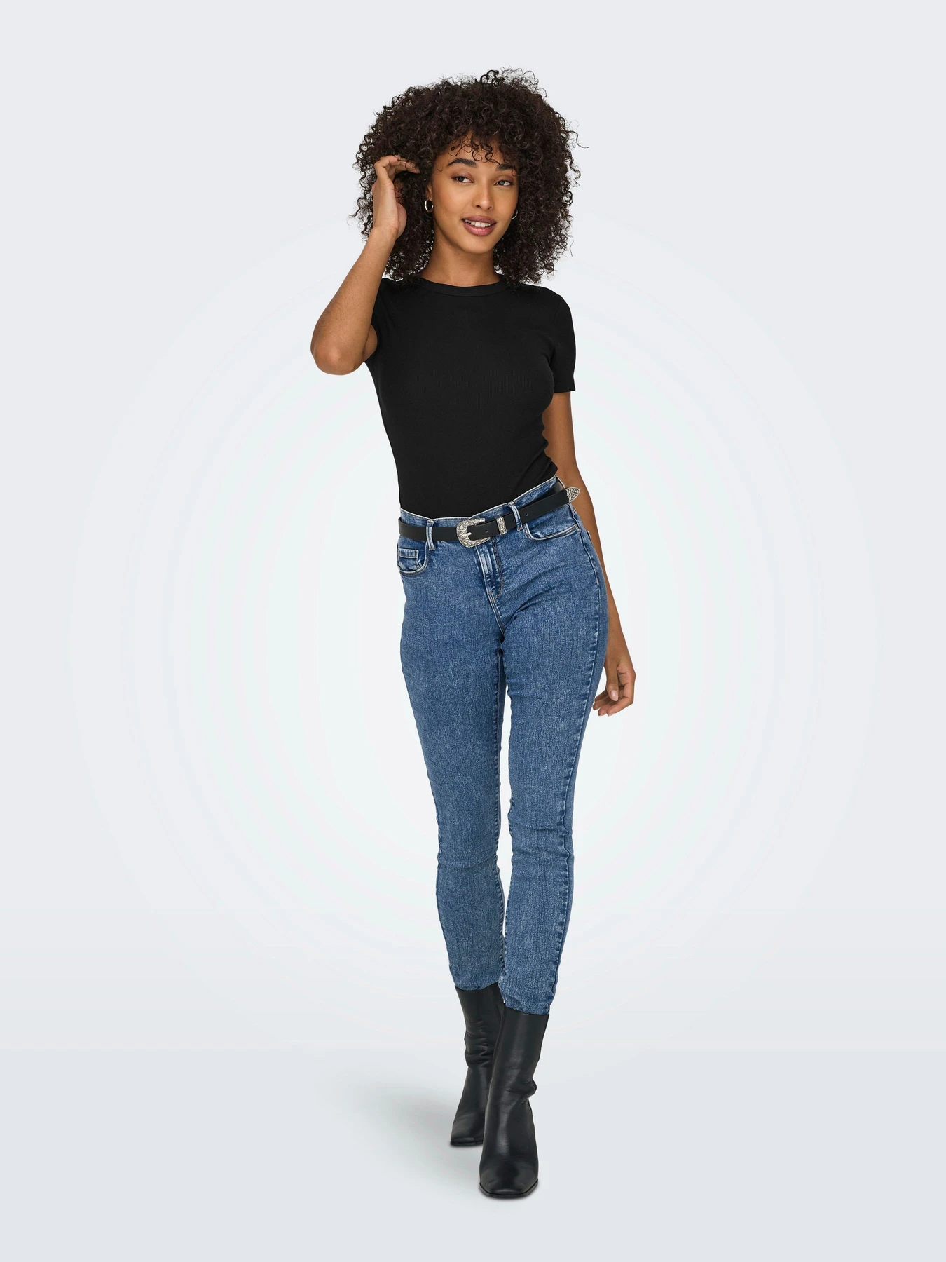 Футболки і поло Only EASY S/S O-NECK TOP модель 15330639_Black Футболки і поло Only EASY S/S O-NECK TOP модель 15330639_Black Фото