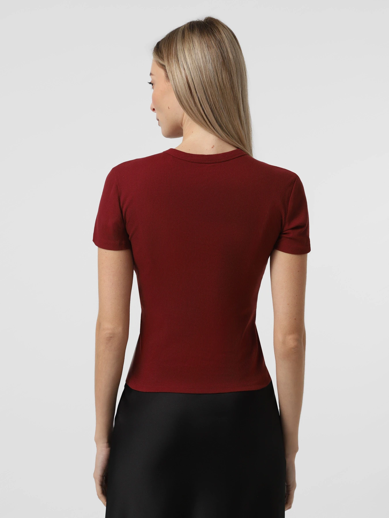 Футболки и поло Only EASY S/S O-NECK TOP модель 15330639_Cabernet Футболки и поло Only EASY S/S O-NECK TOP модель 15330639_Cabernet Фото