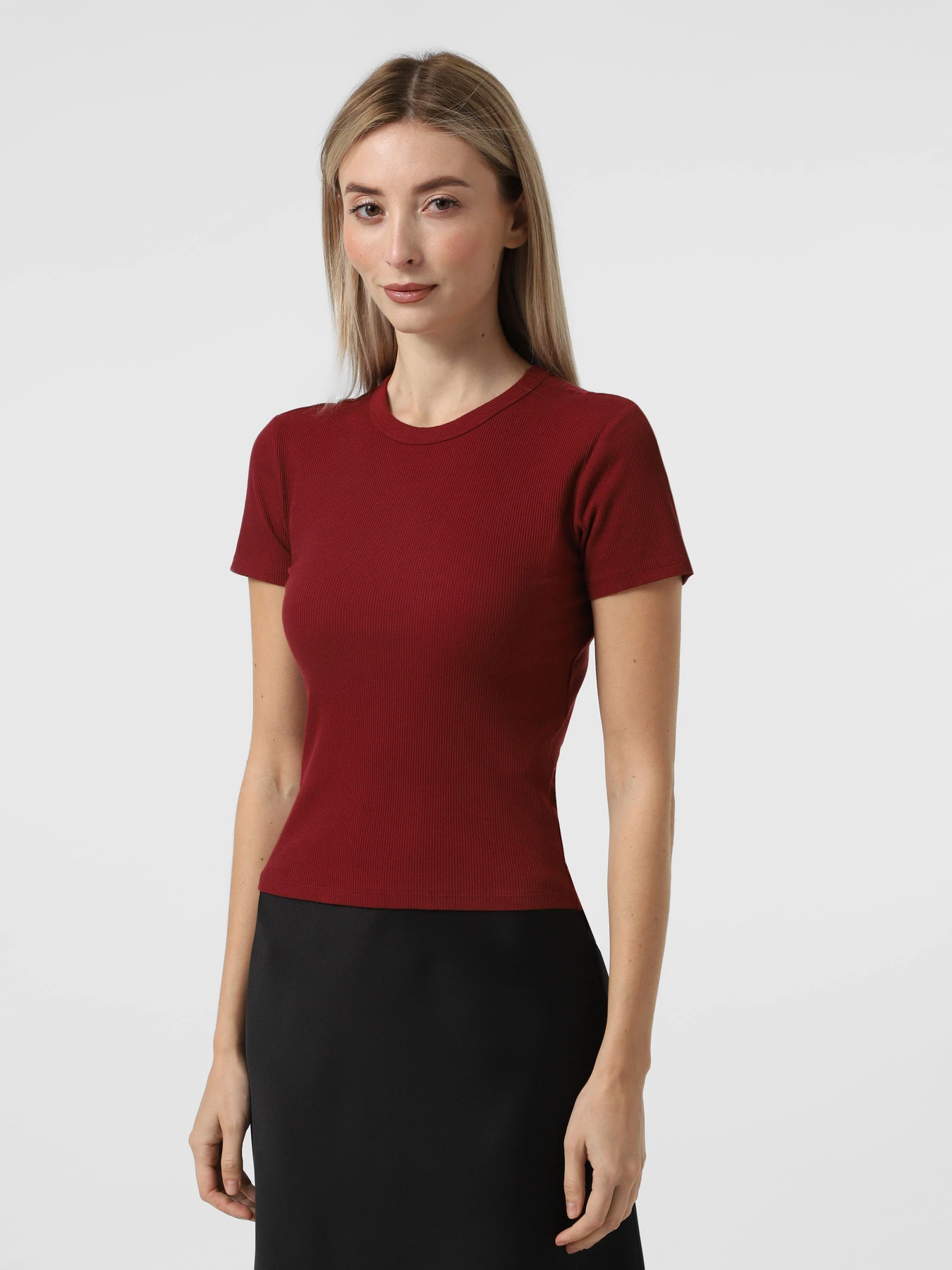 Футболки и поло Only EASY S/S O-NECK TOP модель 15330639_Cabernet Футболки и поло Only EASY S/S O-NECK TOP модель 15330639_Cabernet Фото