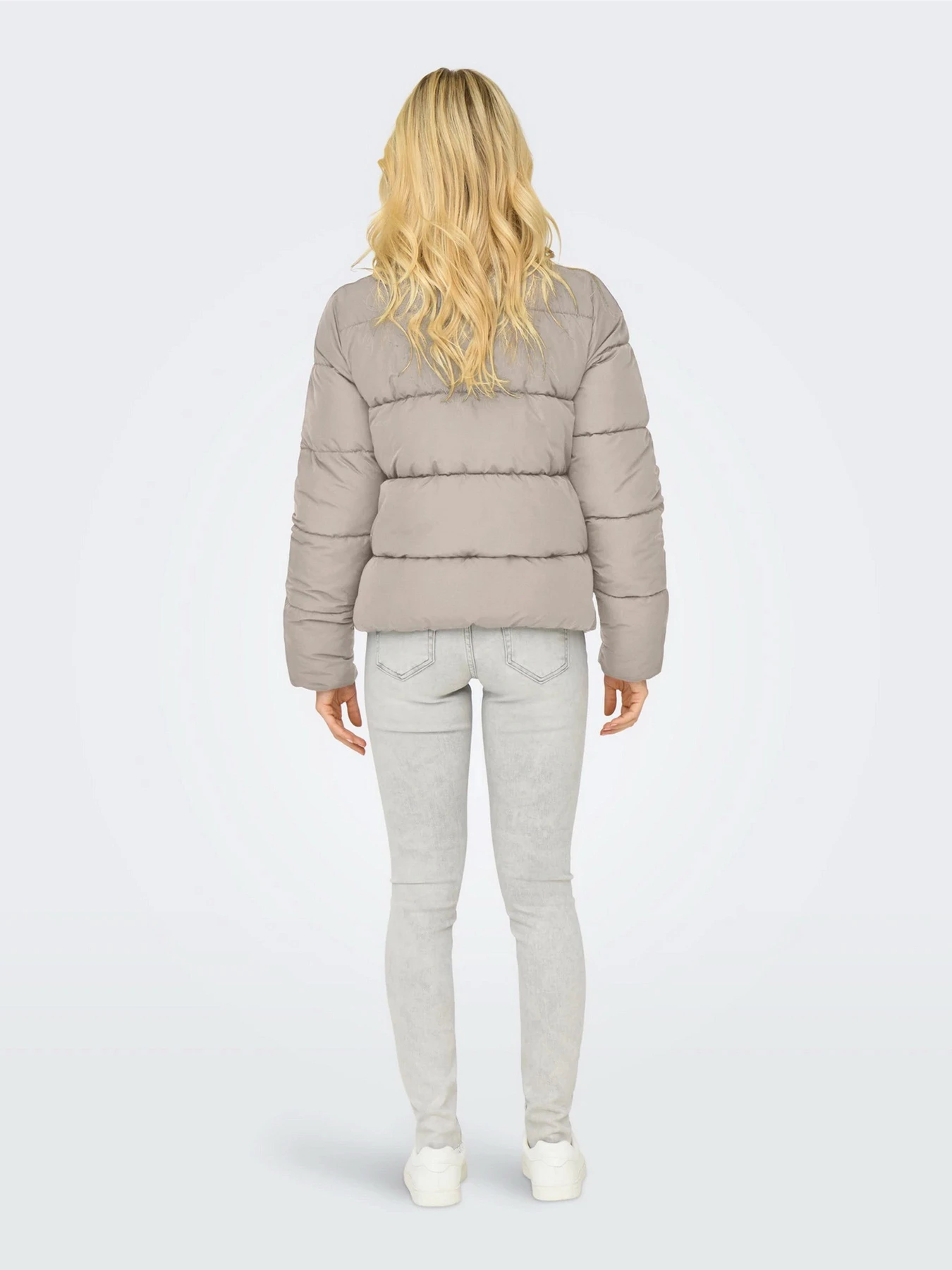 Куртки и дубленки Only NEWCOOL PUFFER JACKET модель 15295424_Moonbeam Куртки и дубленки Only NEWCOOL PUFFER JACKET модель 15295424_Moonbeam Фото