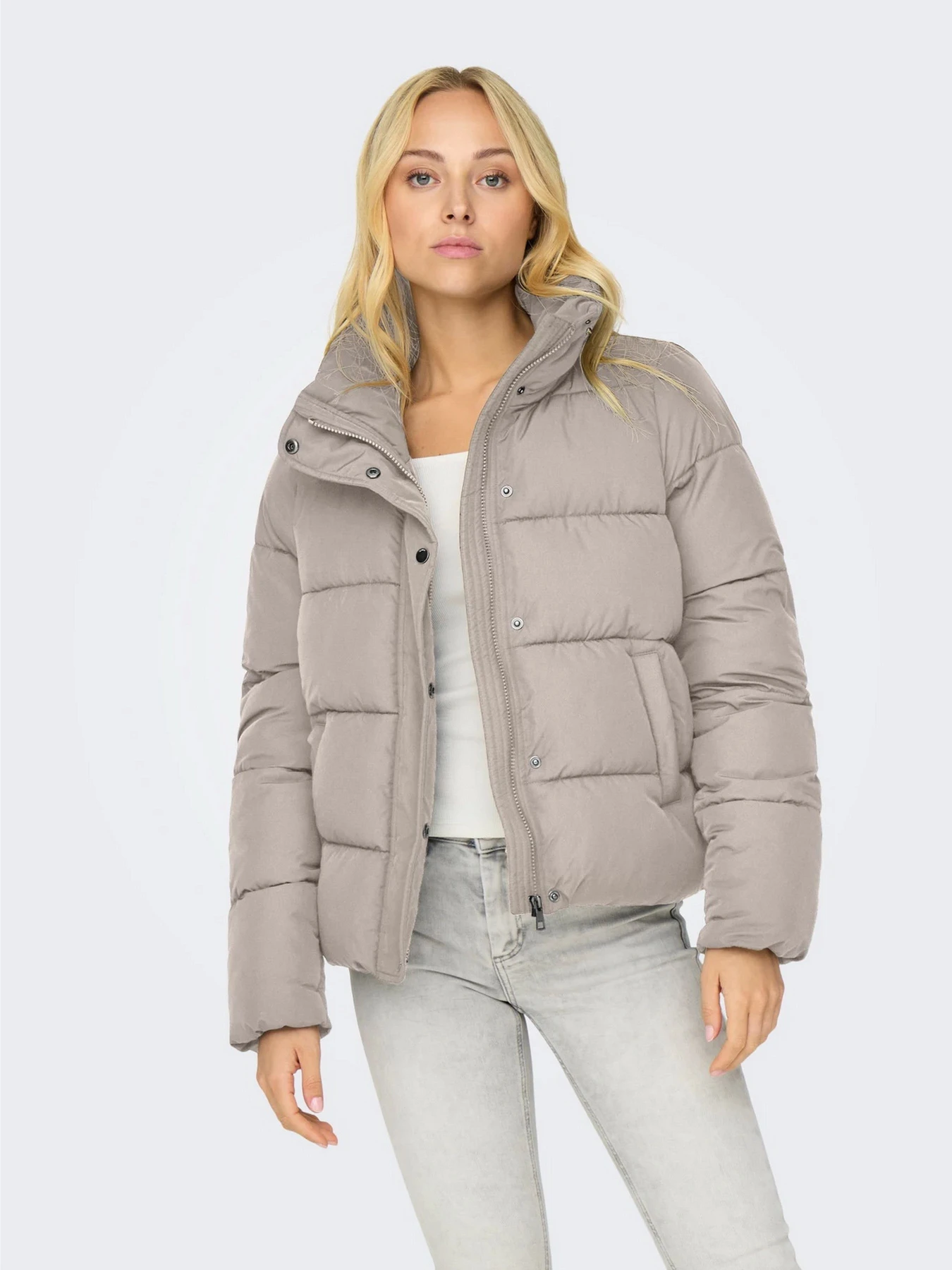 Куртки и дубленки Only NEWCOOL PUFFER JACKET модель 15295424_Moonbeam Куртки и дубленки Only NEWCOOL PUFFER JACKET модель 15295424_Moonbeam Фото
