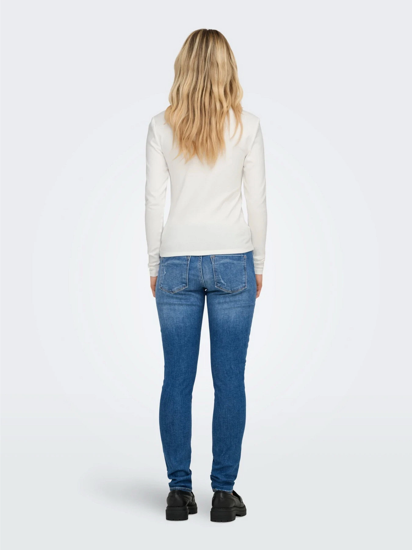 Худи и свитшоты Only RILEY O-NECK L/S TOP модель 15323159_Cloud Dancer Худи и свитшоты Only RILEY O-NECK L/S TOP модель 15323159_Cloud Dancer Фото