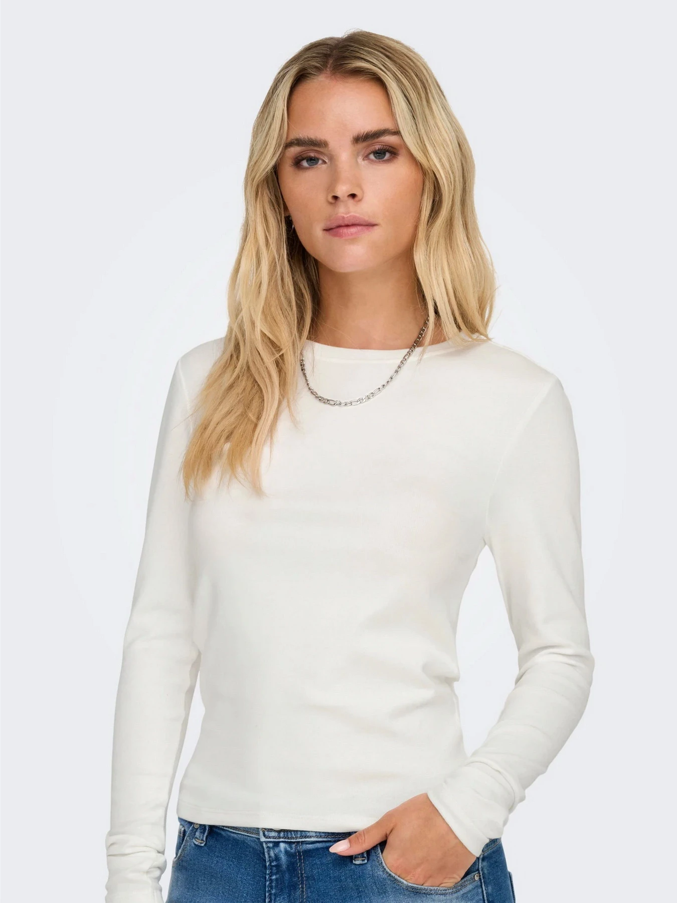 Худи и свитшоты Only RILEY O-NECK L/S TOP модель 15323159_Cloud Dancer Худи и свитшоты Only RILEY O-NECK L/S TOP модель 15323159_Cloud Dancer Фото