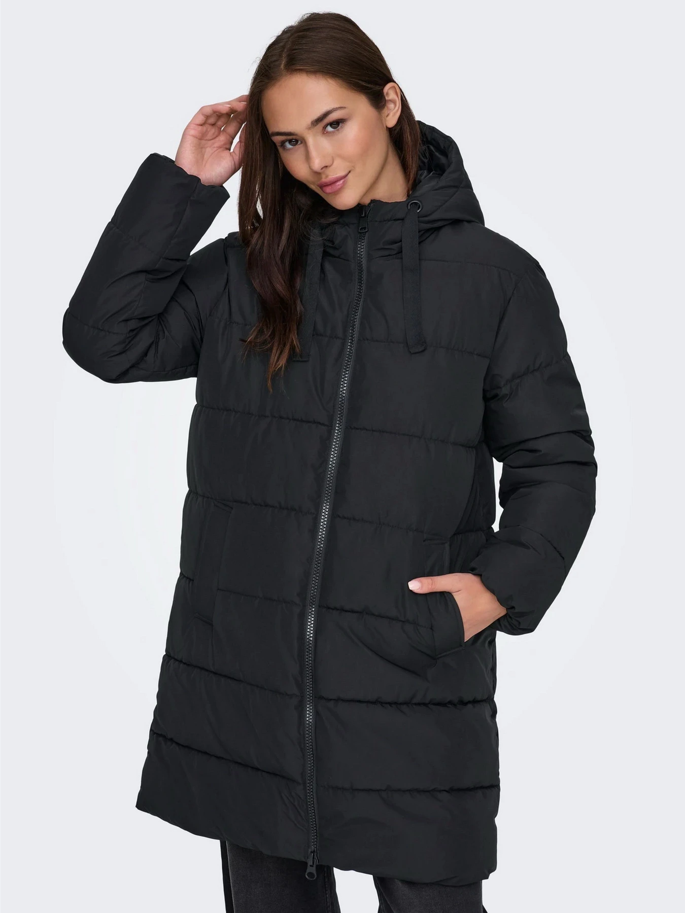 Куртки и дубленки Only CLAIR PUFFER HOOD COAT модель 15323232_Black Куртки и дубленки Only CLAIR PUFFER HOOD COAT модель 15323232_Black Фото