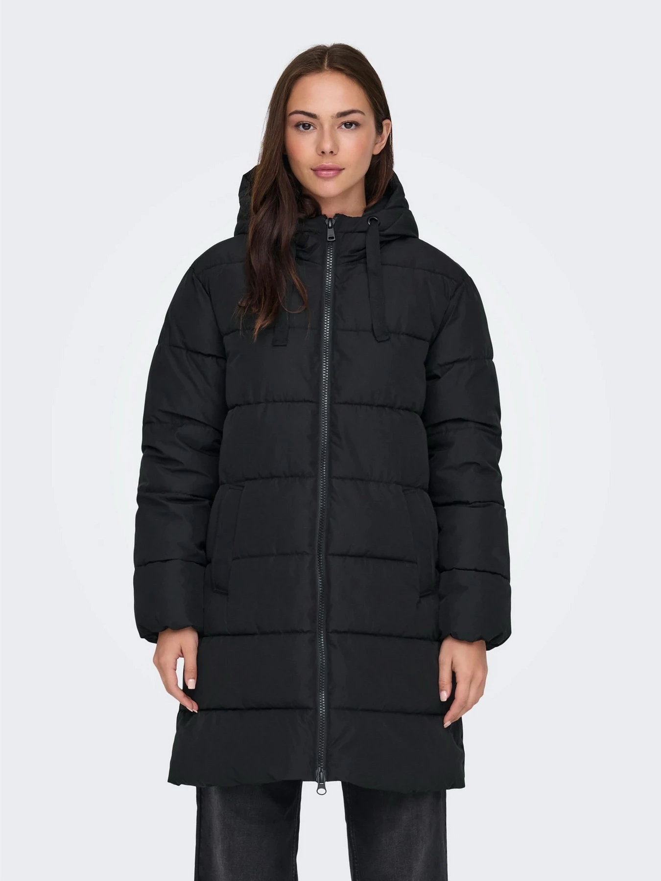 Куртки и дубленки Only CLAIR PUFFER HOOD COAT модель 15323232_Black Куртки и дубленки Only CLAIR PUFFER HOOD COAT модель 15323232_Black Фото