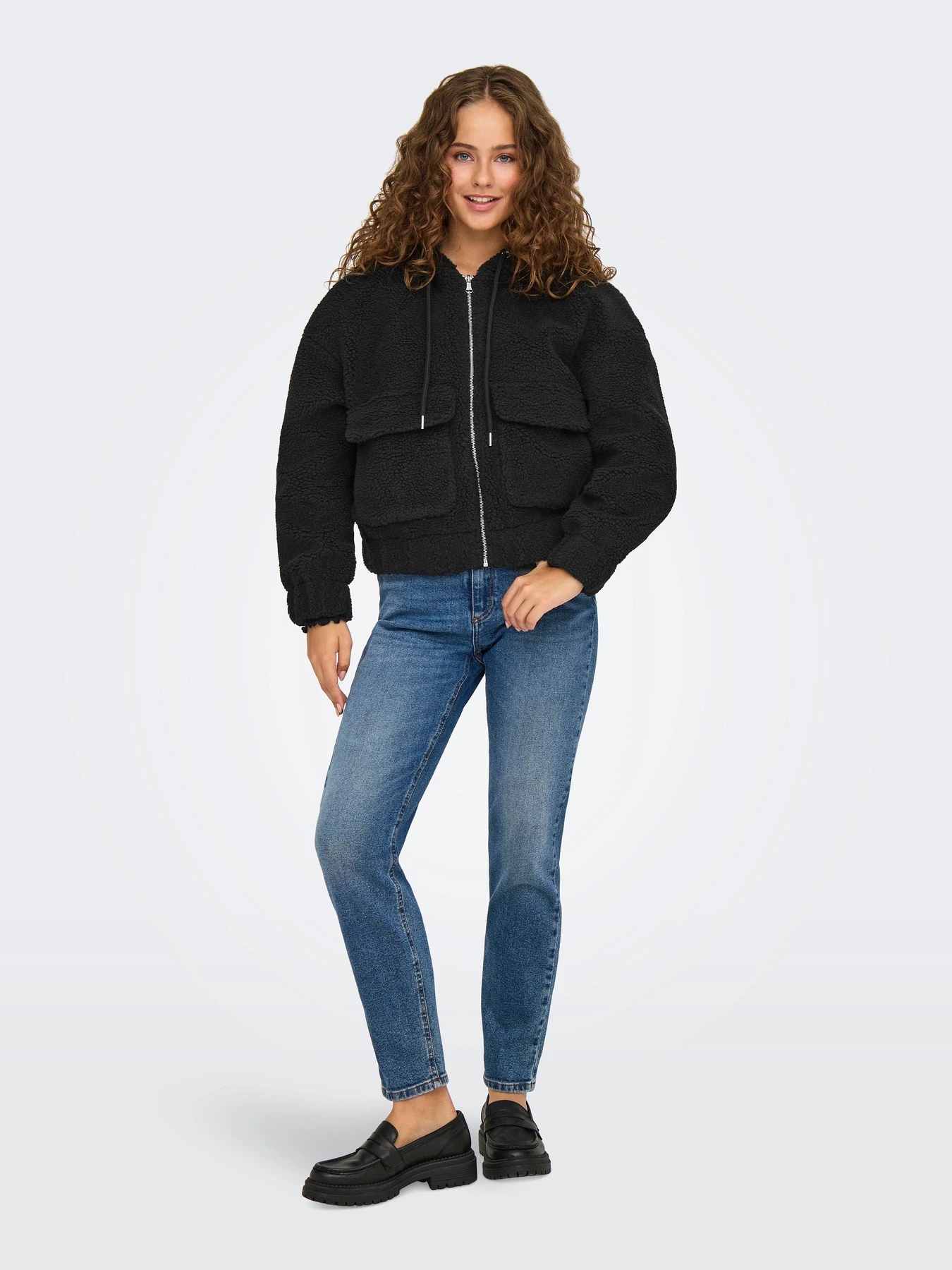 Куртки и дубленки Only TANJA TEDDY HOOD JACKET модель 15335779_Black Куртки и дубленки Only TANJA TEDDY HOOD JACKET модель 15335779_Black Фото