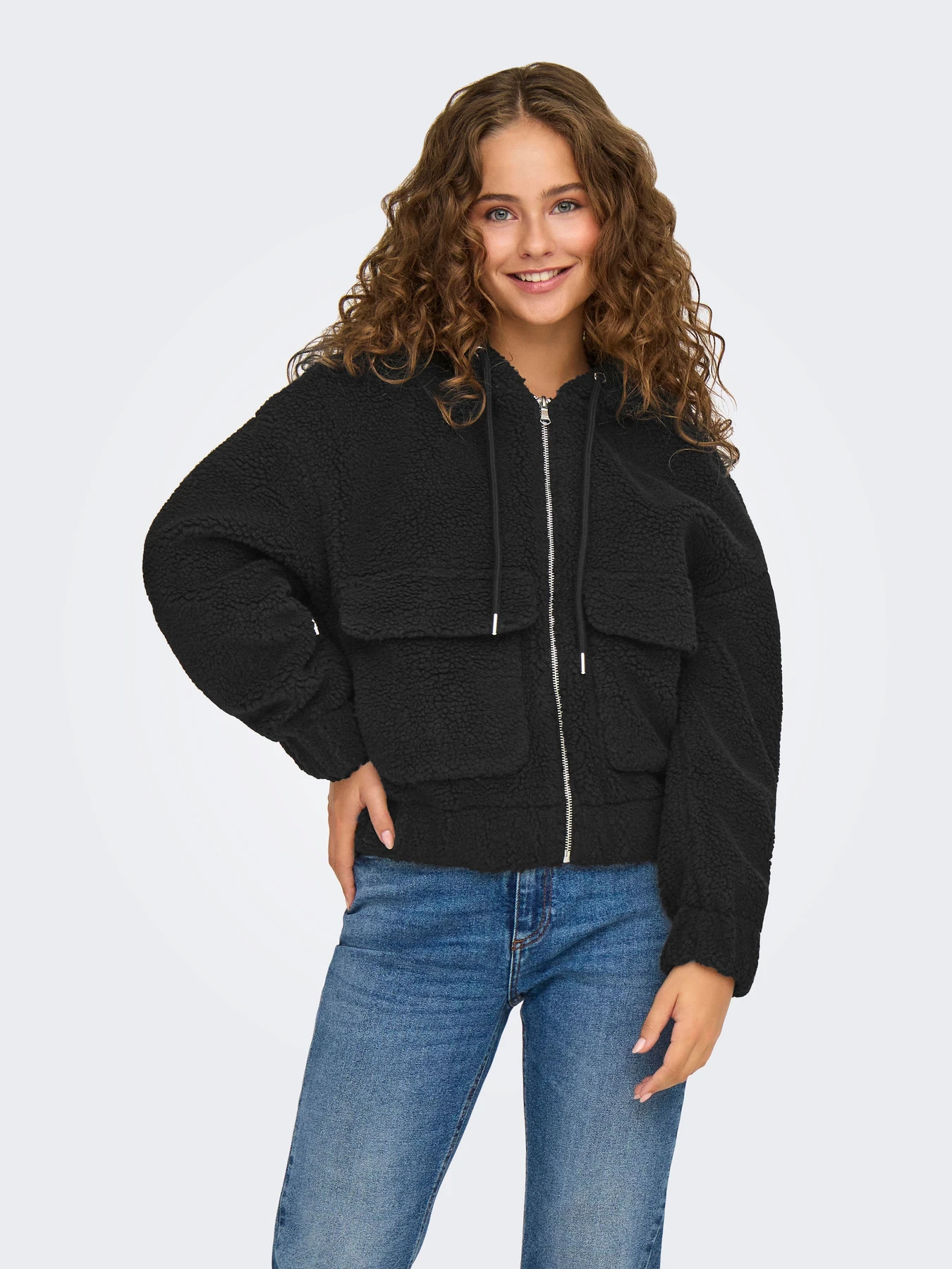 Куртки и дубленки Only TANJA TEDDY HOOD JACKET модель 15335779_Black Куртки и дубленки Only TANJA TEDDY HOOD JACKET модель 15335779_Black Фото