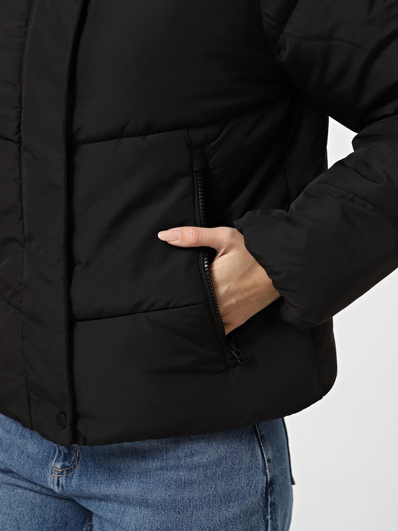 Куртки и дубленки Only MAGGI LIFE SHORT PUFFER модель 15349123_Black Фото