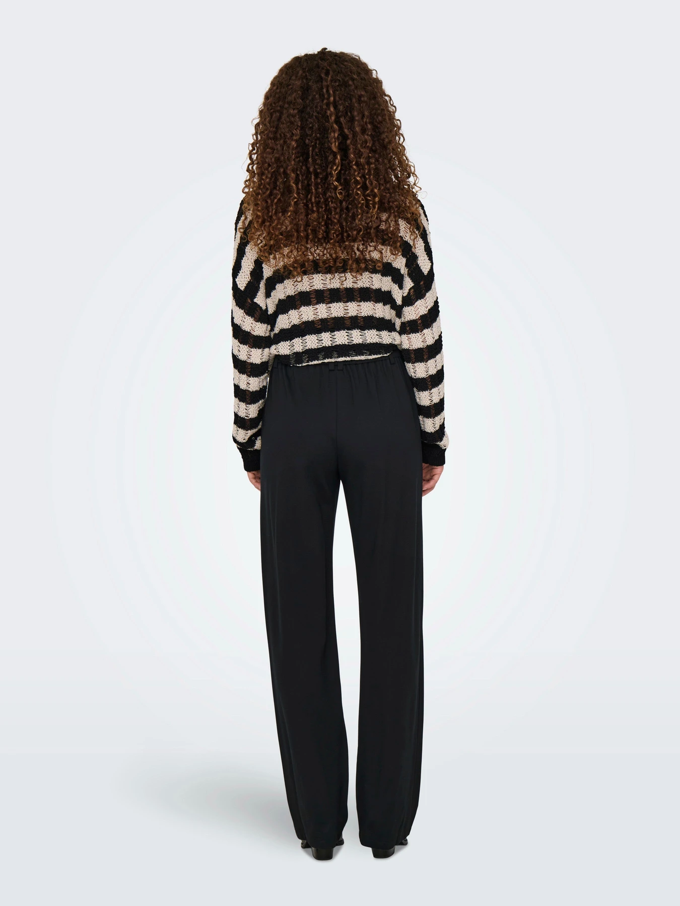 Брюки Only POPTRASH LIFE MW STRAIGHT PNT модель 15341829_Black Брюки Only POPTRASH LIFE MW STRAIGHT PNT модель 15341829_Black Фото