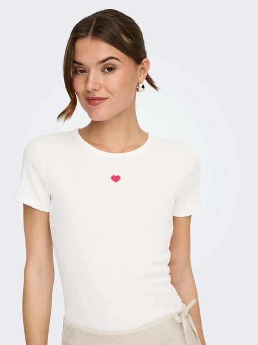 Футболки и поло Only ELVA JUNE EMB S/S TEE JRS модель 15342939_Cloud Dancer RED HEART Фото