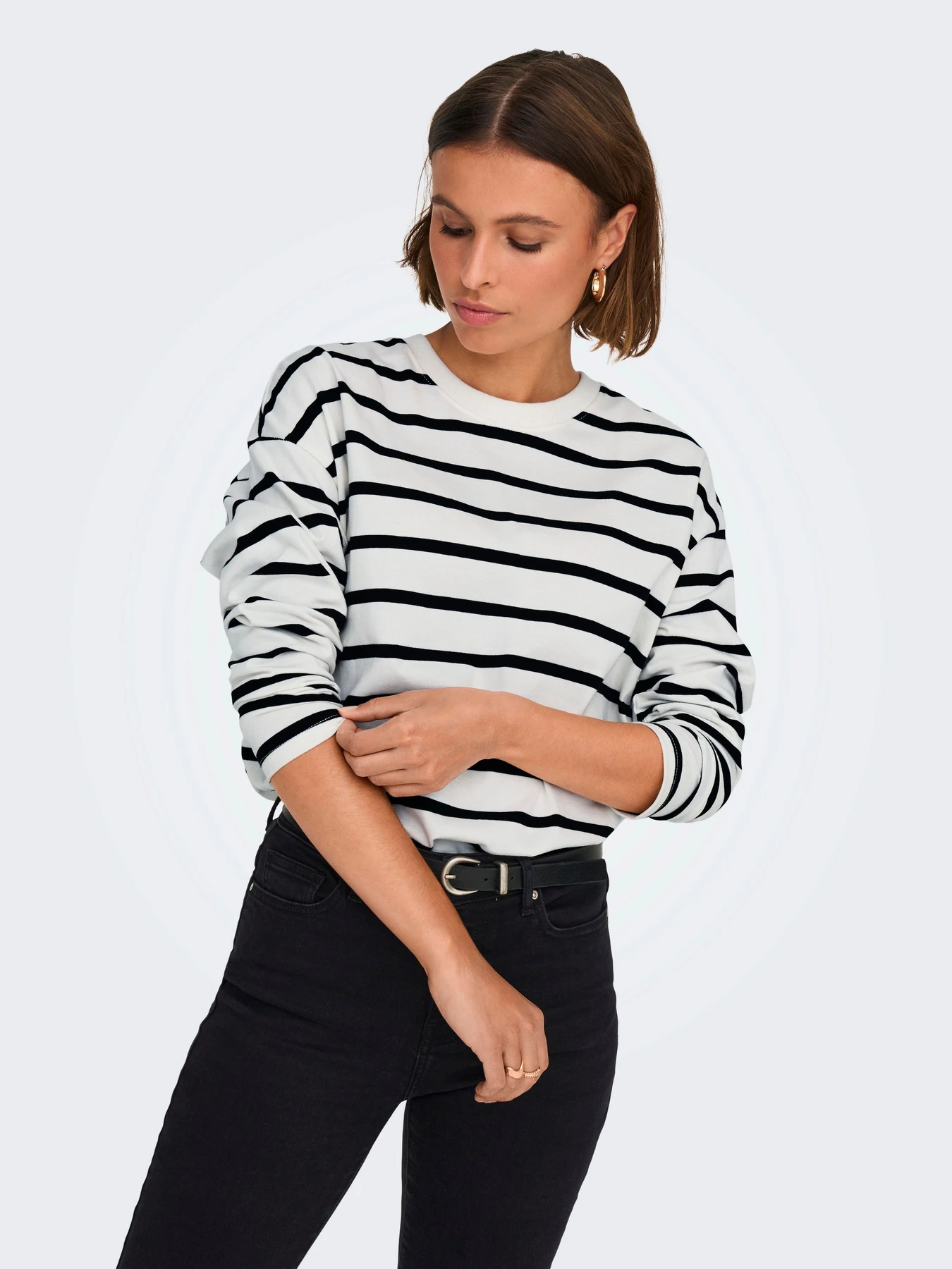 Худи и свитшоты Only SOPH L/S STRIPE TOP модель 15310399_Cloud Dancer Black Фото